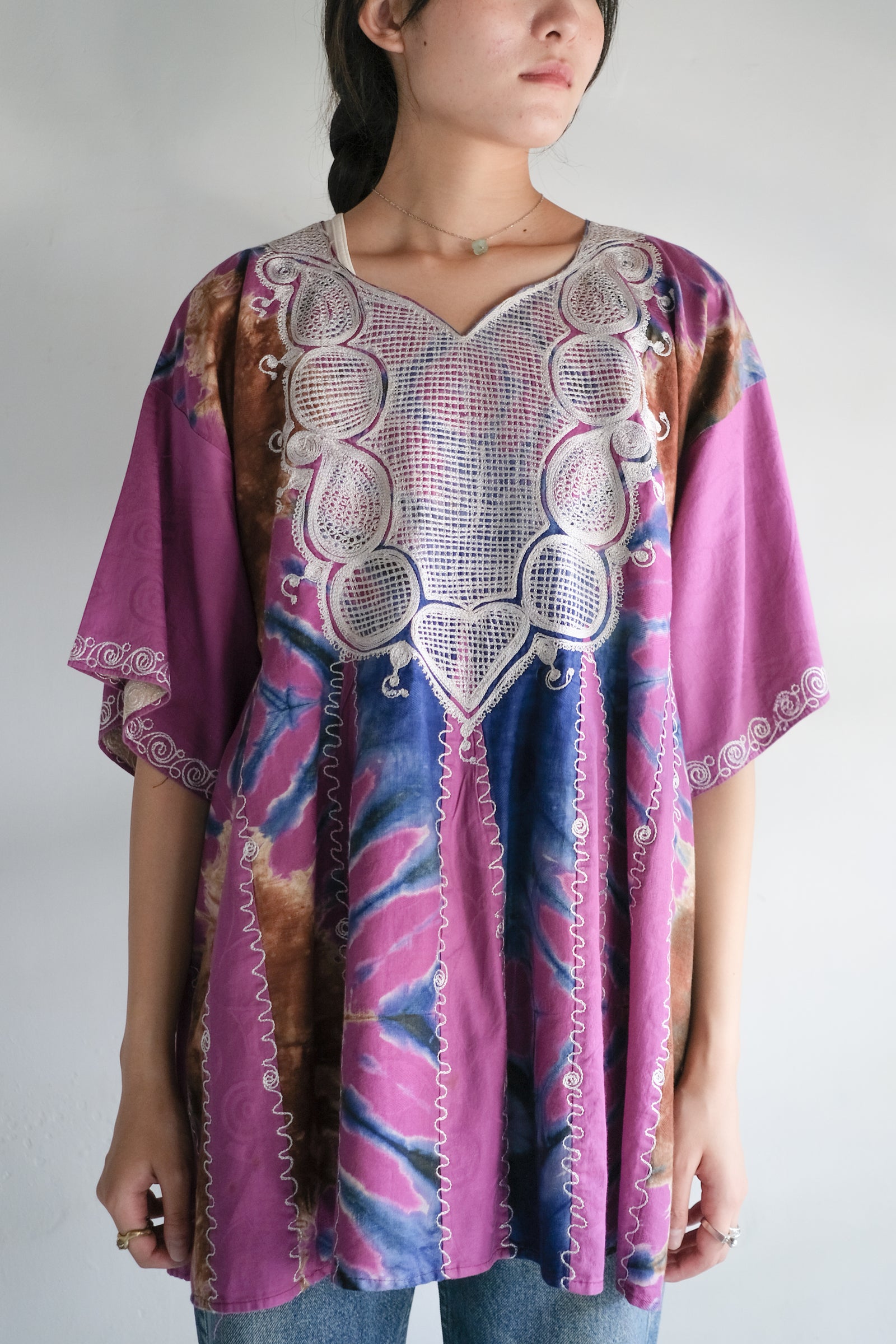 Vintage African Tie-Dyed Embroidered Shirt / 非洲紮染刺繡幻紫色民族衫