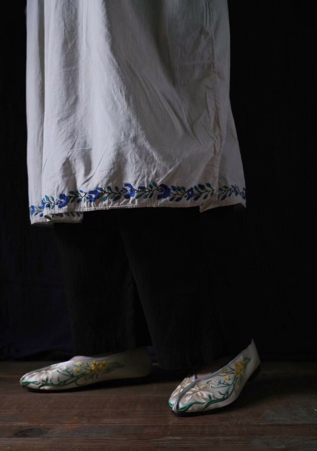 1940’s Ukrainian Hand Embroidered Dress / 烏克蘭手工刺繡洋裝