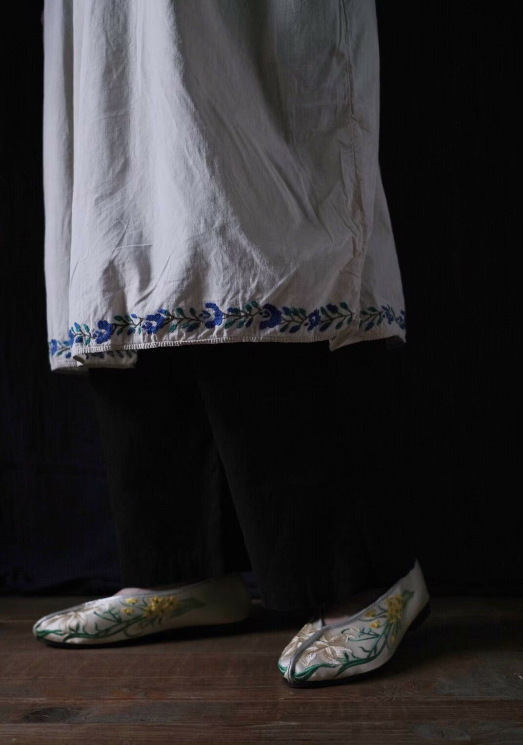 1940’s Ukrainian Hand Embroidered Dress / 烏克蘭手工刺繡洋裝