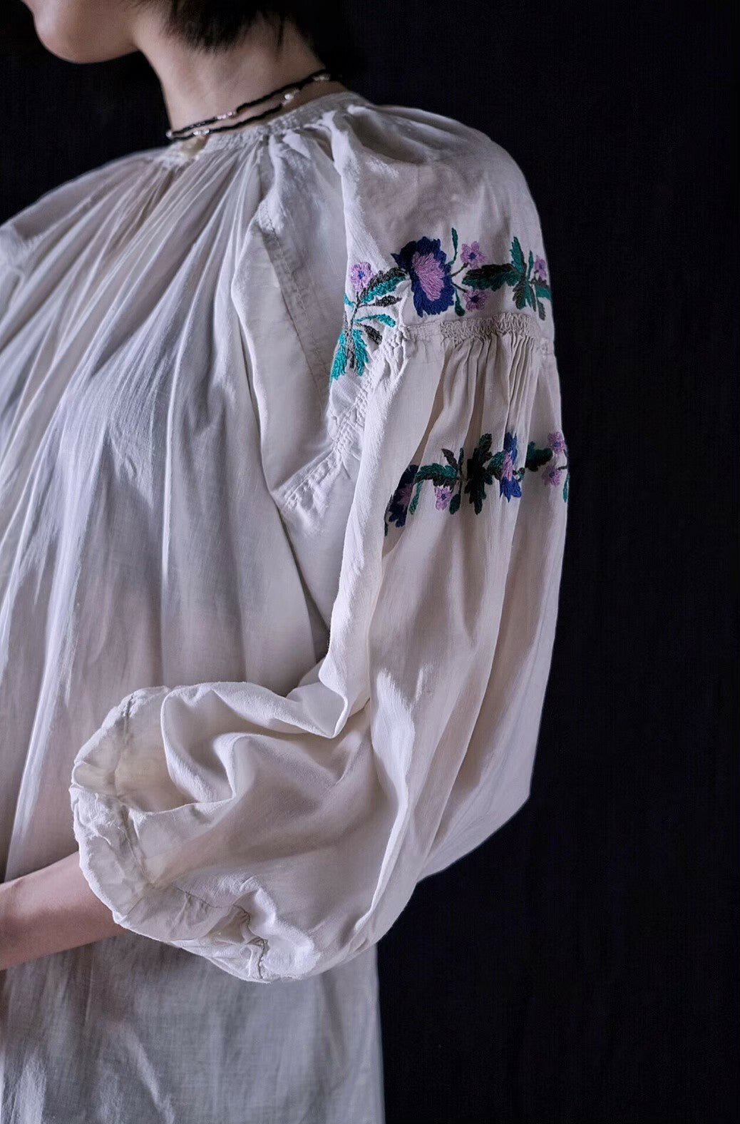 1940’s Ukrainian Hand Embroidered Dress / 烏克蘭手工刺繡洋裝