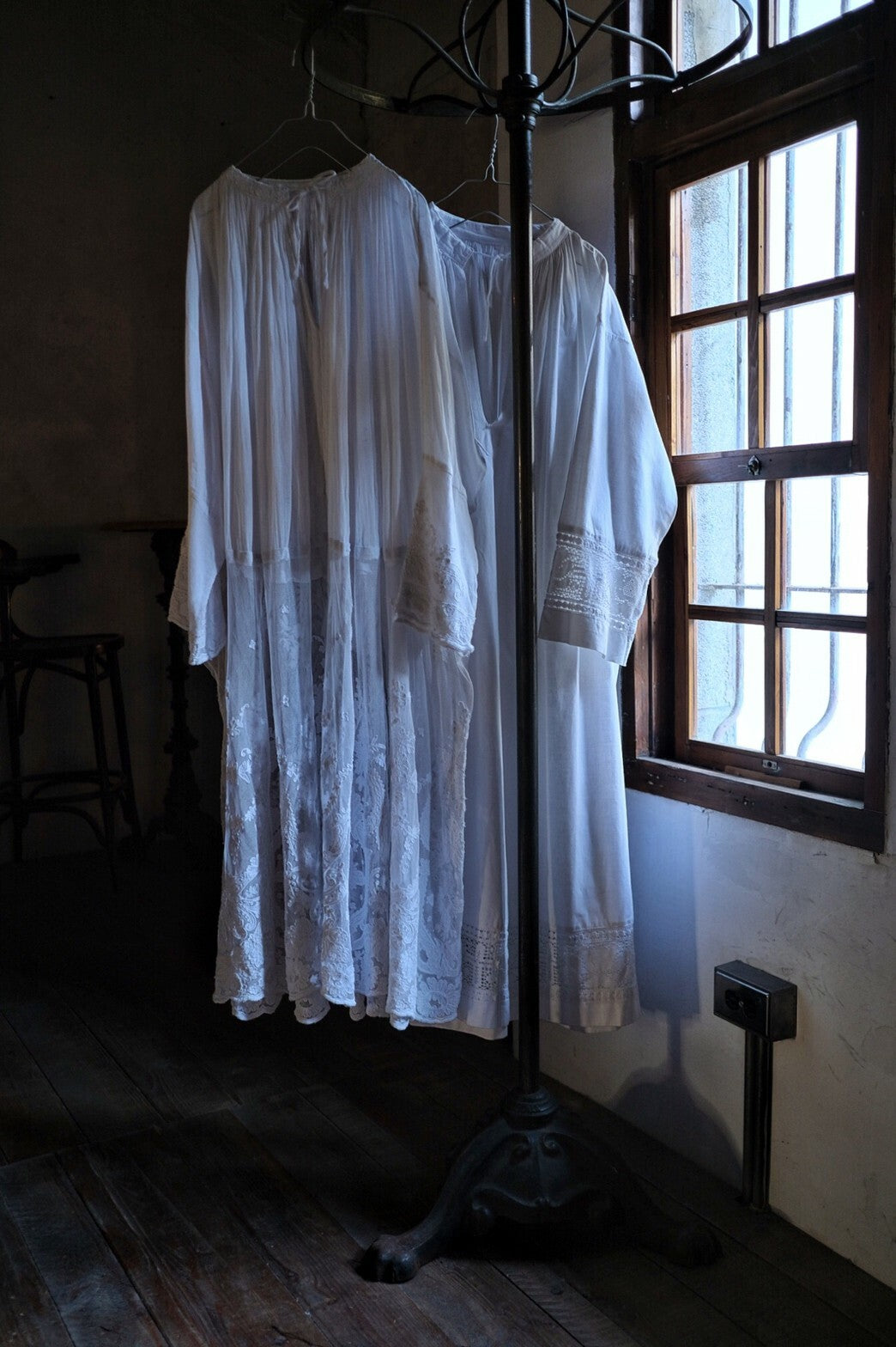 Early 20th C. French “Aube“ Church Smock / 法國牧師長罩衫