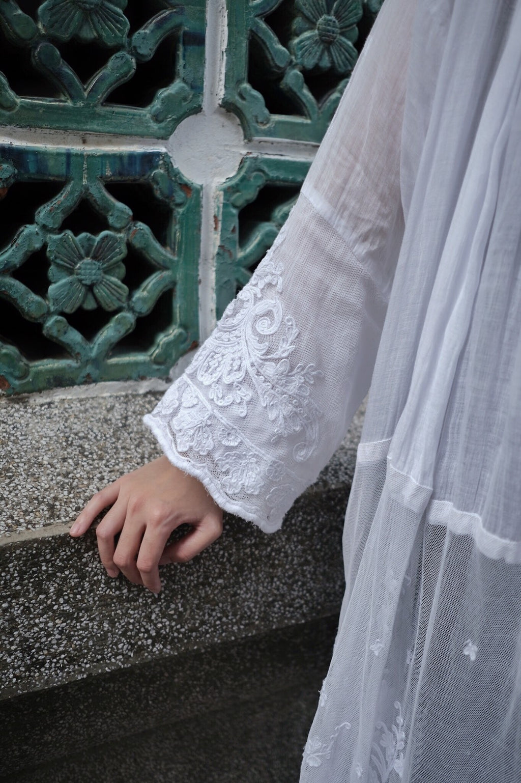 Early 20th C. French “Aube“ Church Smock / 法國牧師長罩衫
