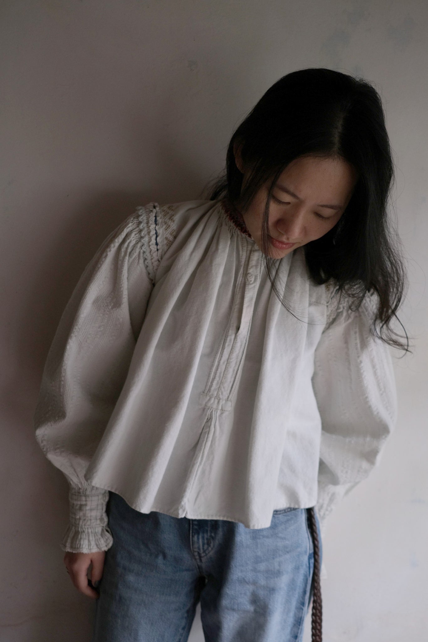 Early 20th C. Romanian Folk Blouse / 羅馬尼亞刺繡罩衫