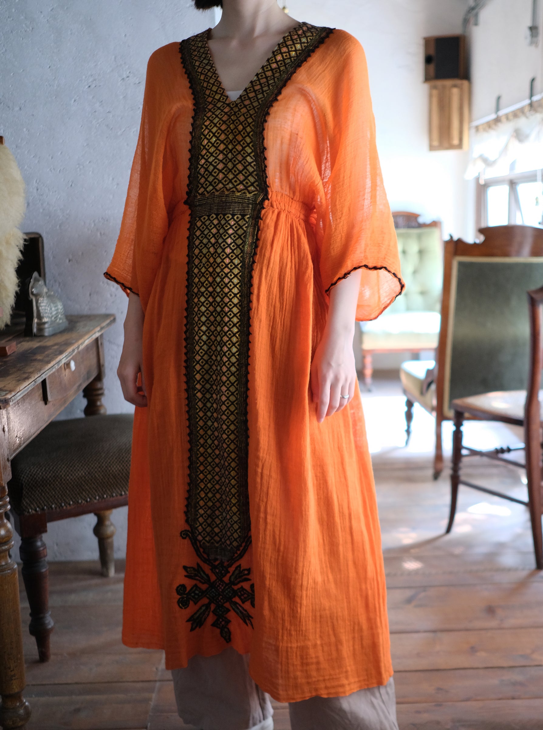 Ethiopian Embroidered Folk Dress / 衣索比亞傳統刺繡洋裝