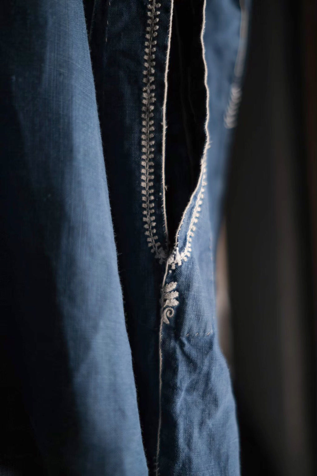 Early 20th.C Hand Embroider Farmer Smock / 手工刺繡農用罩衫