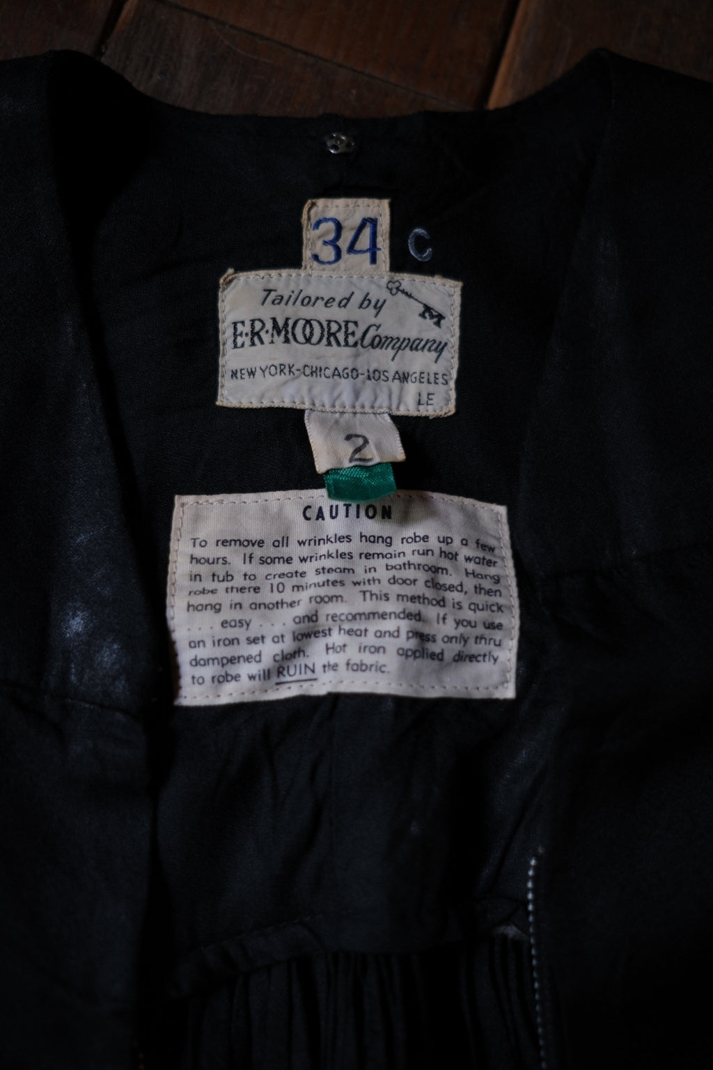 1950's E. R. MOORE Judge Robe / E. R. MOORE法官長袍