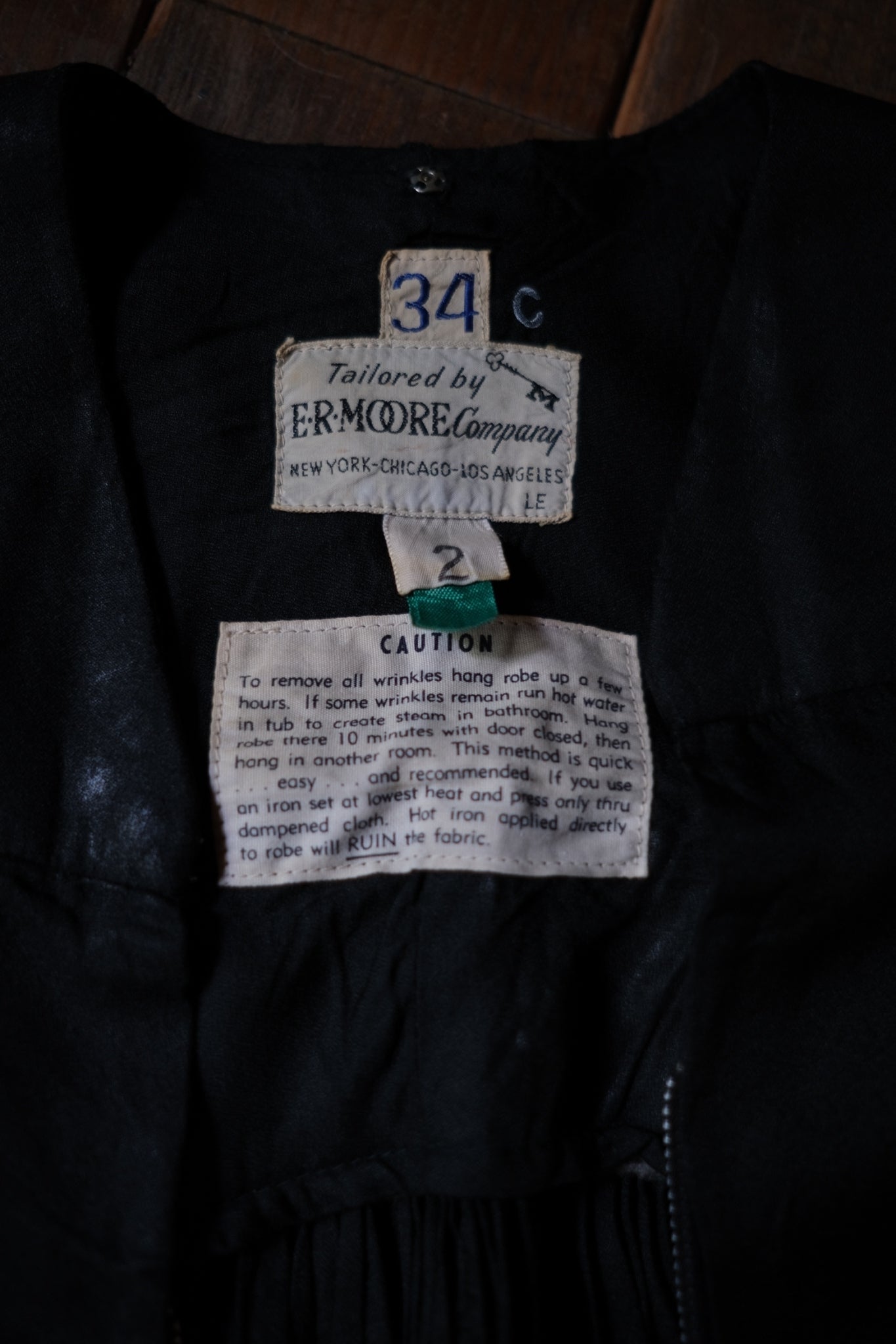 1950's E. R. MOORE Judge Robe / E. R. MOORE法官長袍