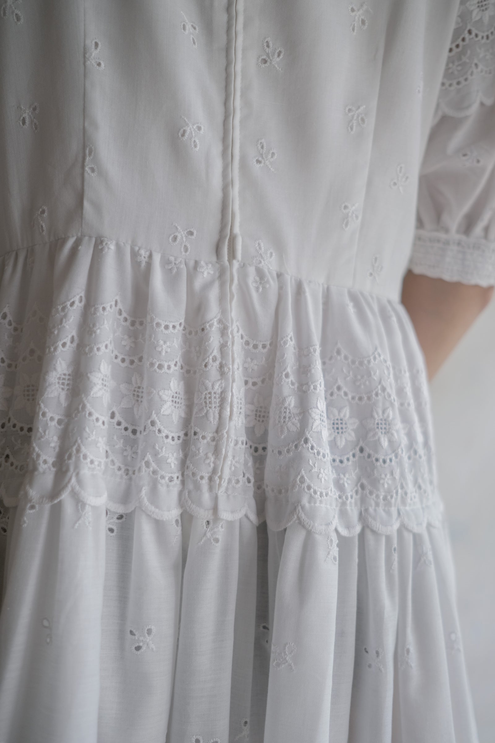 1980’s Puff Sleeve Lace Dress / 泡泡袖蕾絲連身裙