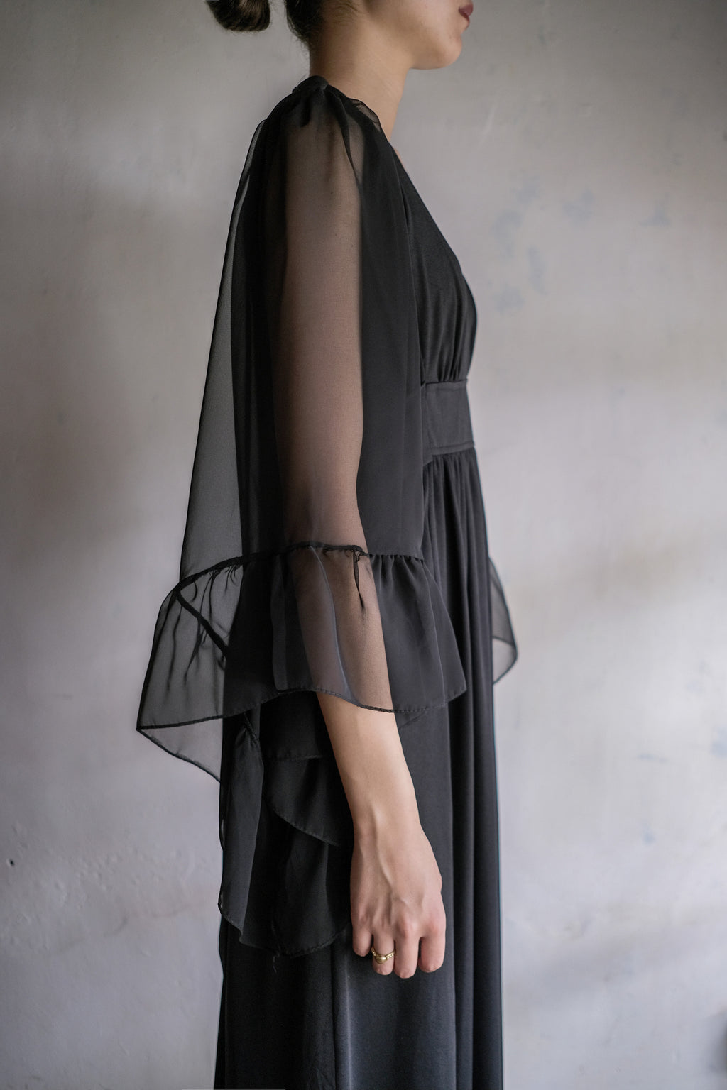 1960’s Noir Bell Sleeve Empire Waist Dress / 鐘形袖高腰連身裙