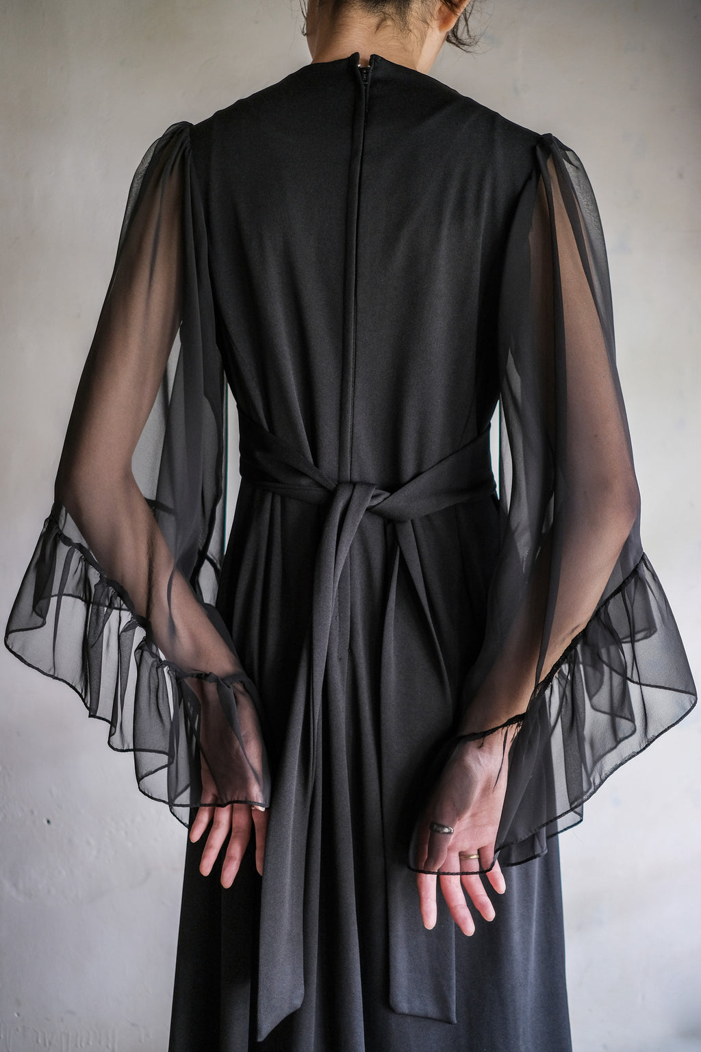 1960’s Noir Bell Sleeve Empire Waist Dress / 鐘形袖高腰連身裙