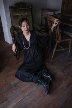 1960’s Noir Bell Sleeve Empire Waist Dress / 鐘形袖高腰連身裙
