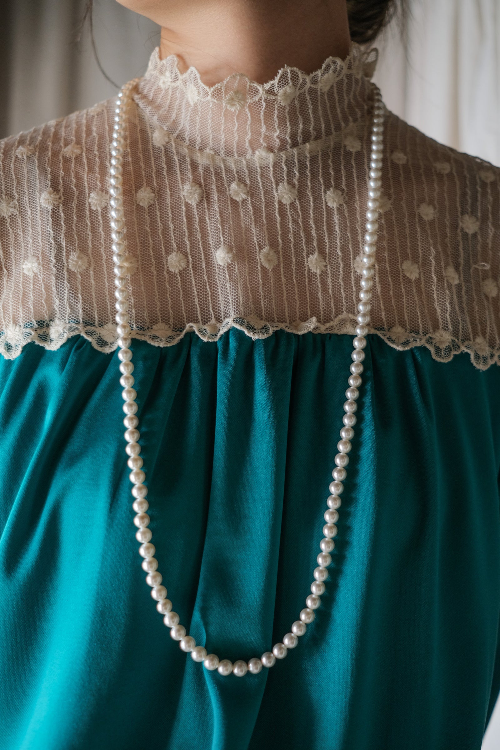 1970’s Teal Color Satin Lace Collar Maxi Dress / 青色緞面蕾絲領長裙