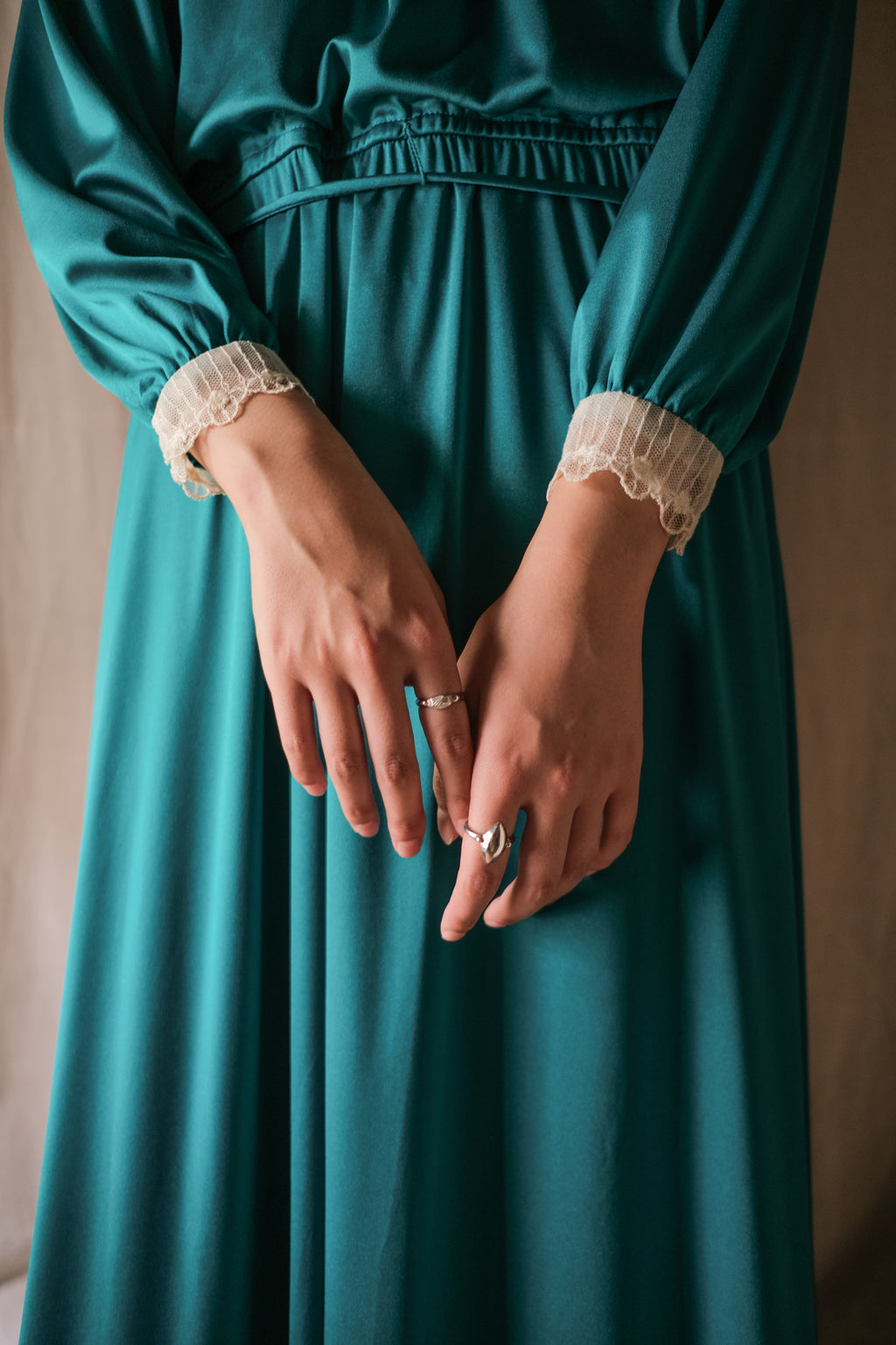 1970’s Teal Color Satin Lace Collar Maxi Dress / 青色緞面蕾絲領長裙