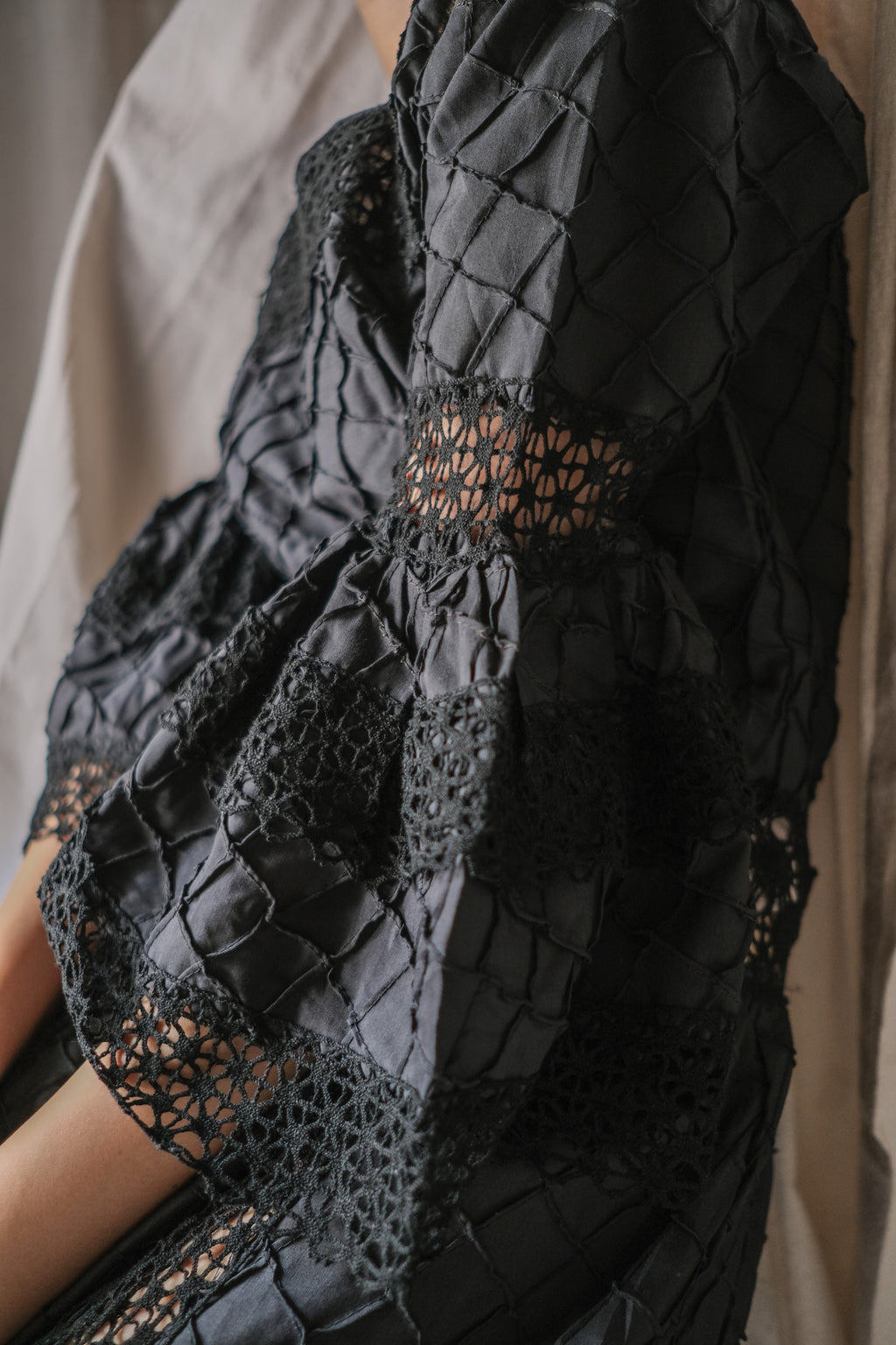 1970's Crochet Lace Bell Sleeve Maxi Dress / 鉤針蕾絲鐘形袖長裙