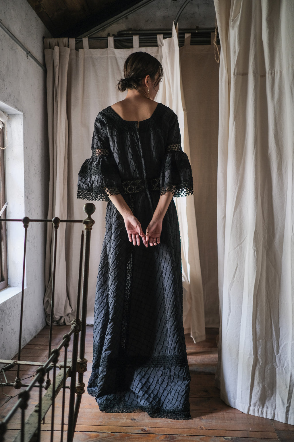 1970's Crochet Lace Bell Sleeve Maxi Dress / 鉤針蕾絲鐘形袖長裙