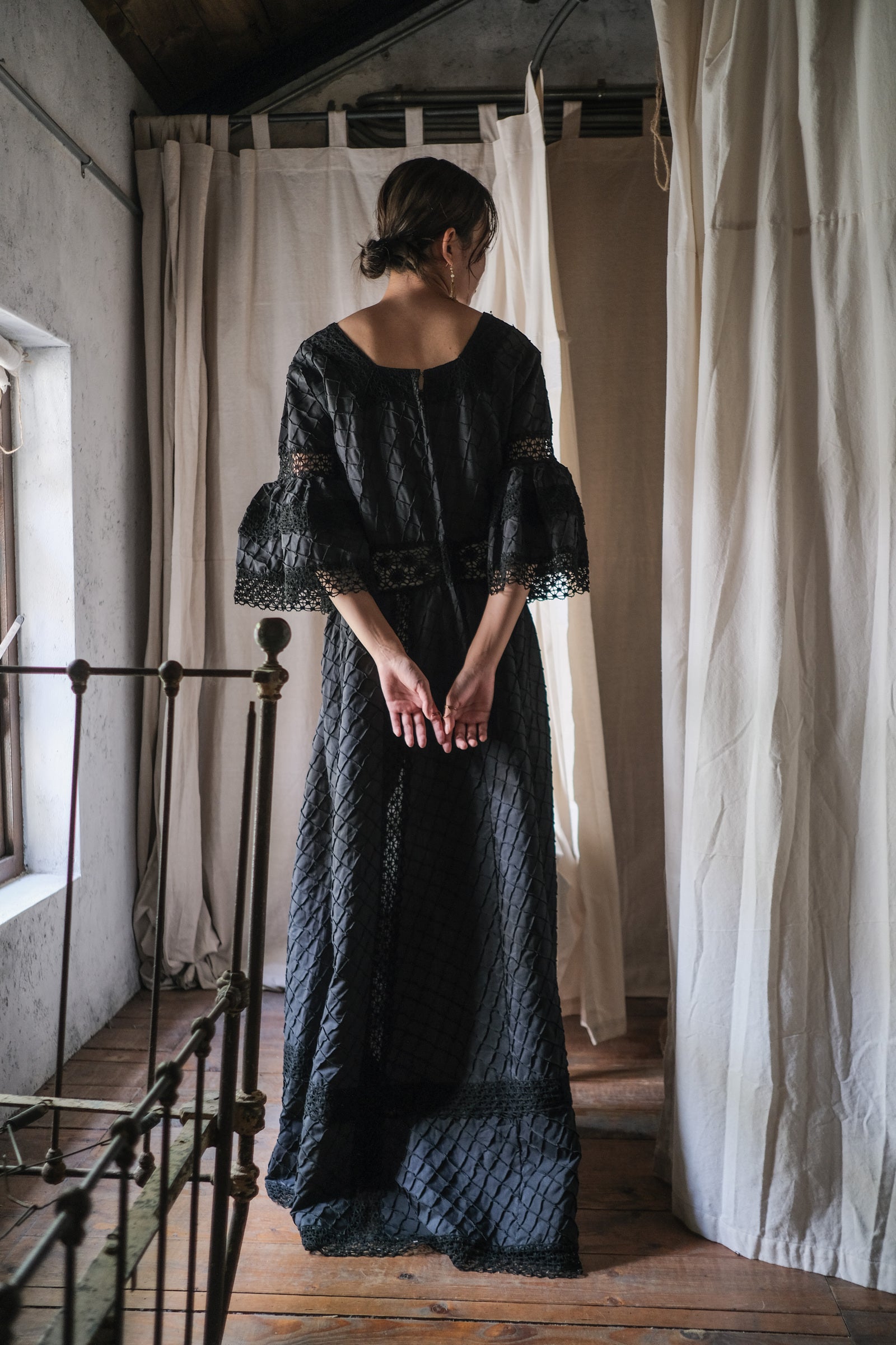 1970's Crochet Lace Bell Sleeve Maxi Dress / 鉤針蕾絲鐘形袖長裙