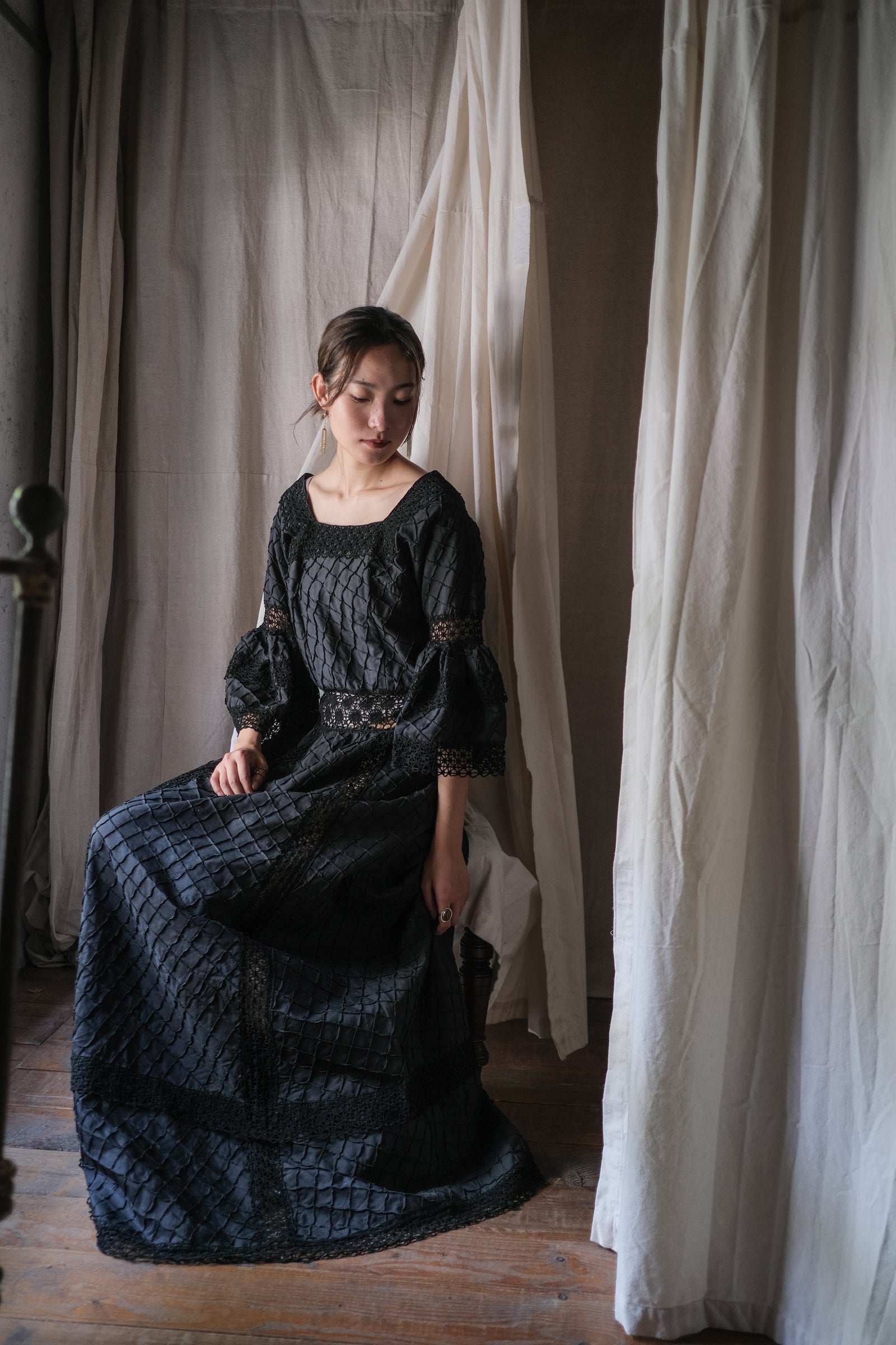 1970's Crochet Lace Bell Sleeve Maxi Dress / 鉤針蕾絲鐘形袖長裙
