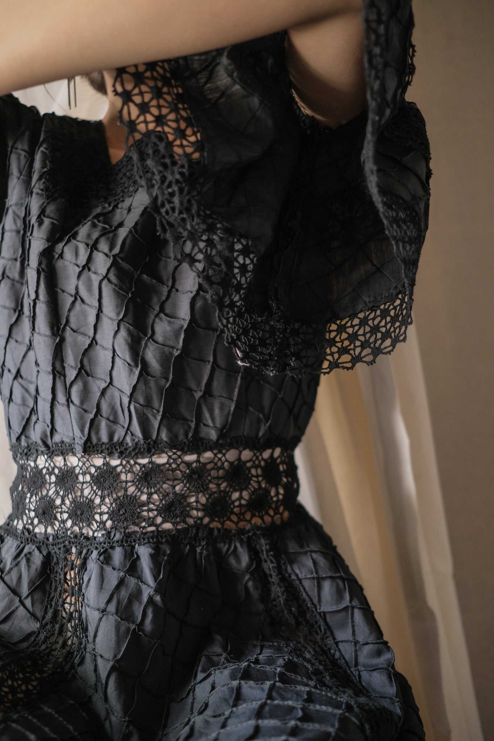 1970's Crochet Lace Bell Sleeve Maxi Dress / 鉤針蕾絲鐘形袖長裙