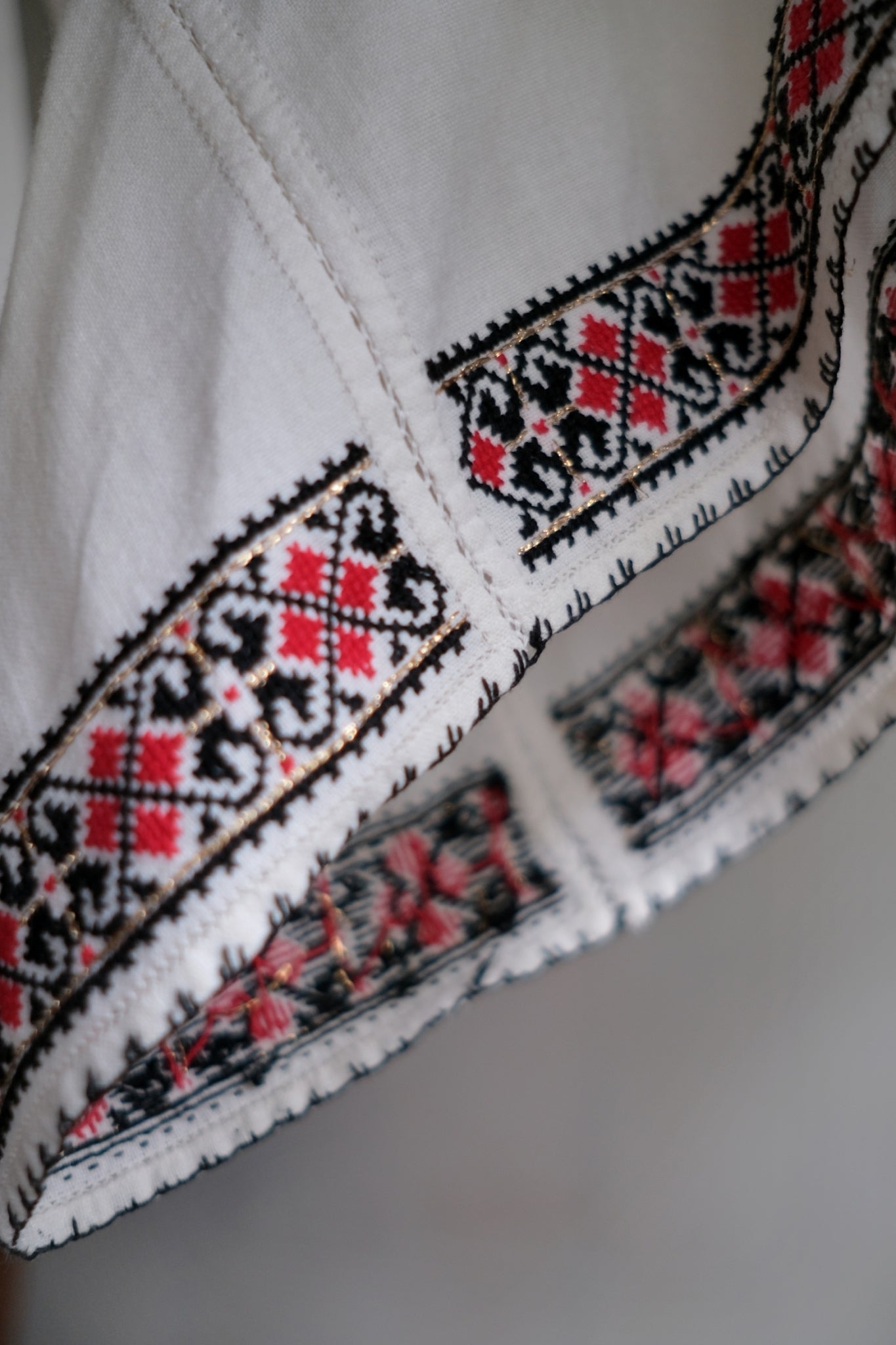 1970’s Balkans Folk Shirt / 巴爾幹民俗襯衫