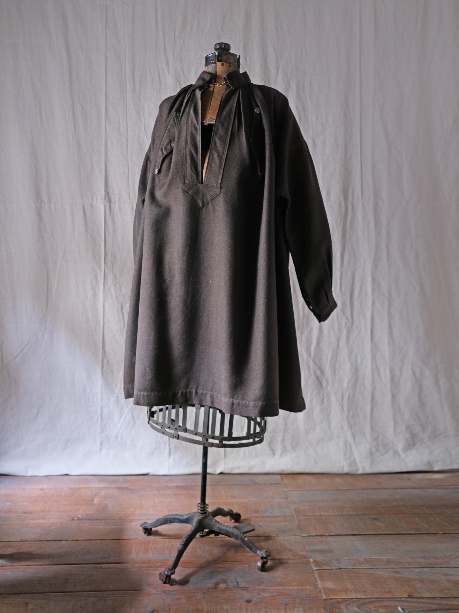 1900-10’s French Wool Twill “Biaude” Brass Chain / 法國 羊毛罩衫
