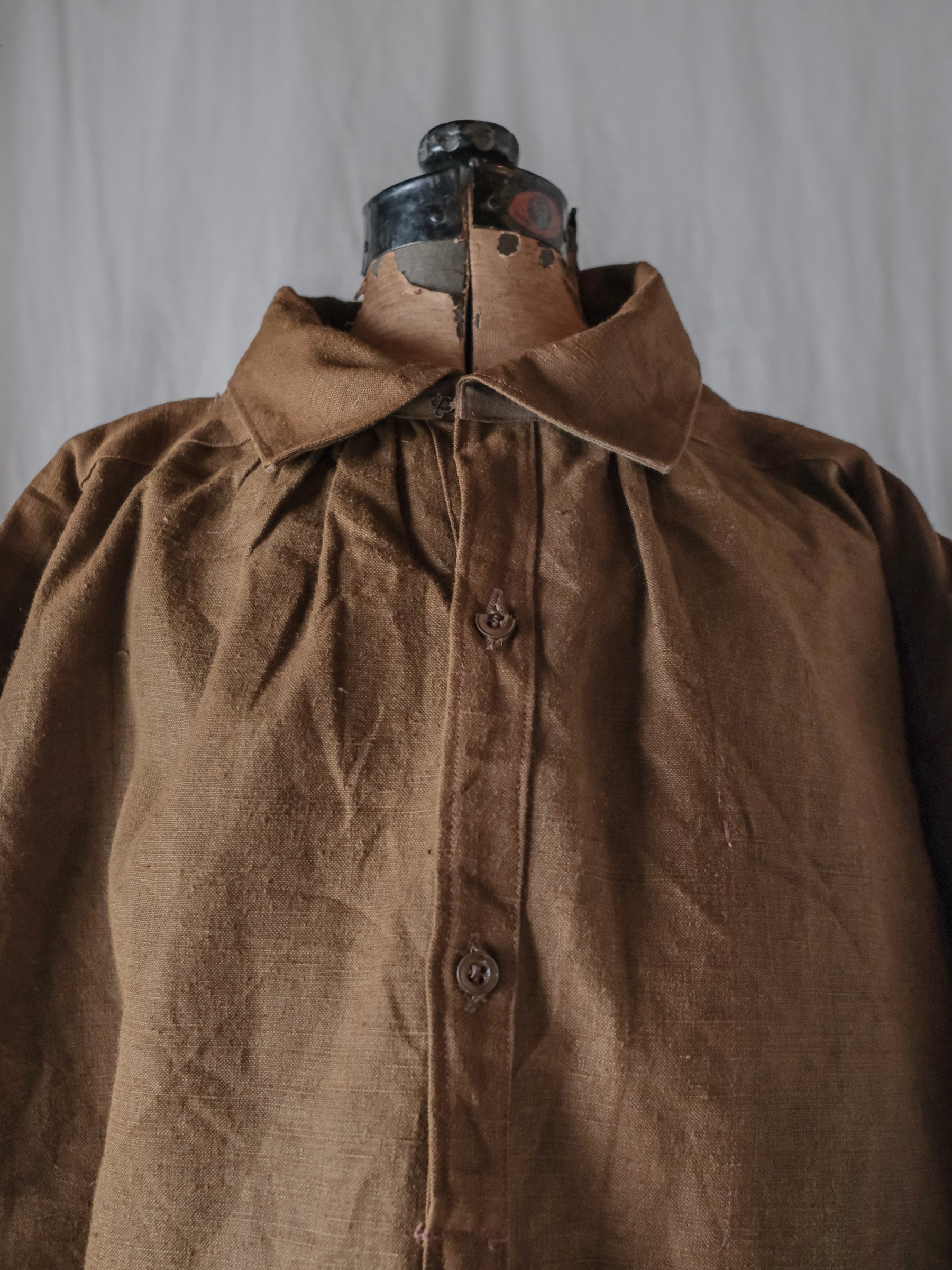 1930-1940’s French Farmer Heavy Chanvre Brown “Biaude” ou Smock / 法國 苴麻棕色罩衫