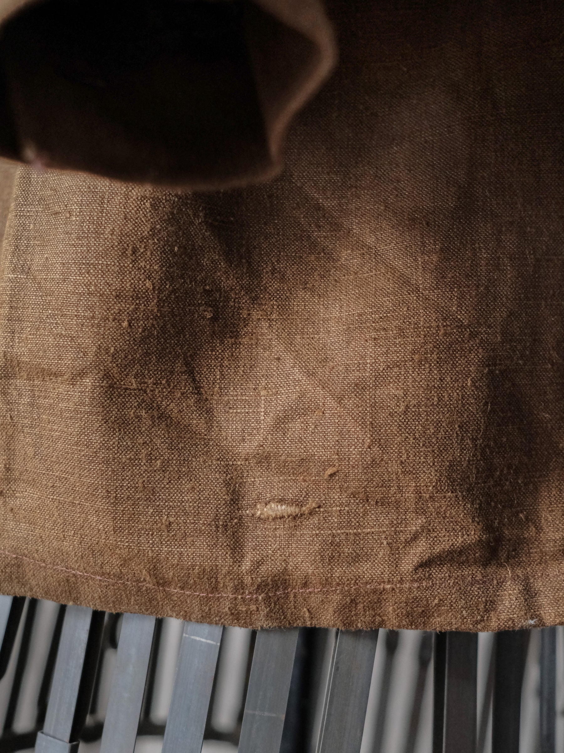 1930-1940’s French Farmer Heavy Chanvre Brown “Biaude” ou Smock / 法國 苴麻棕色罩衫