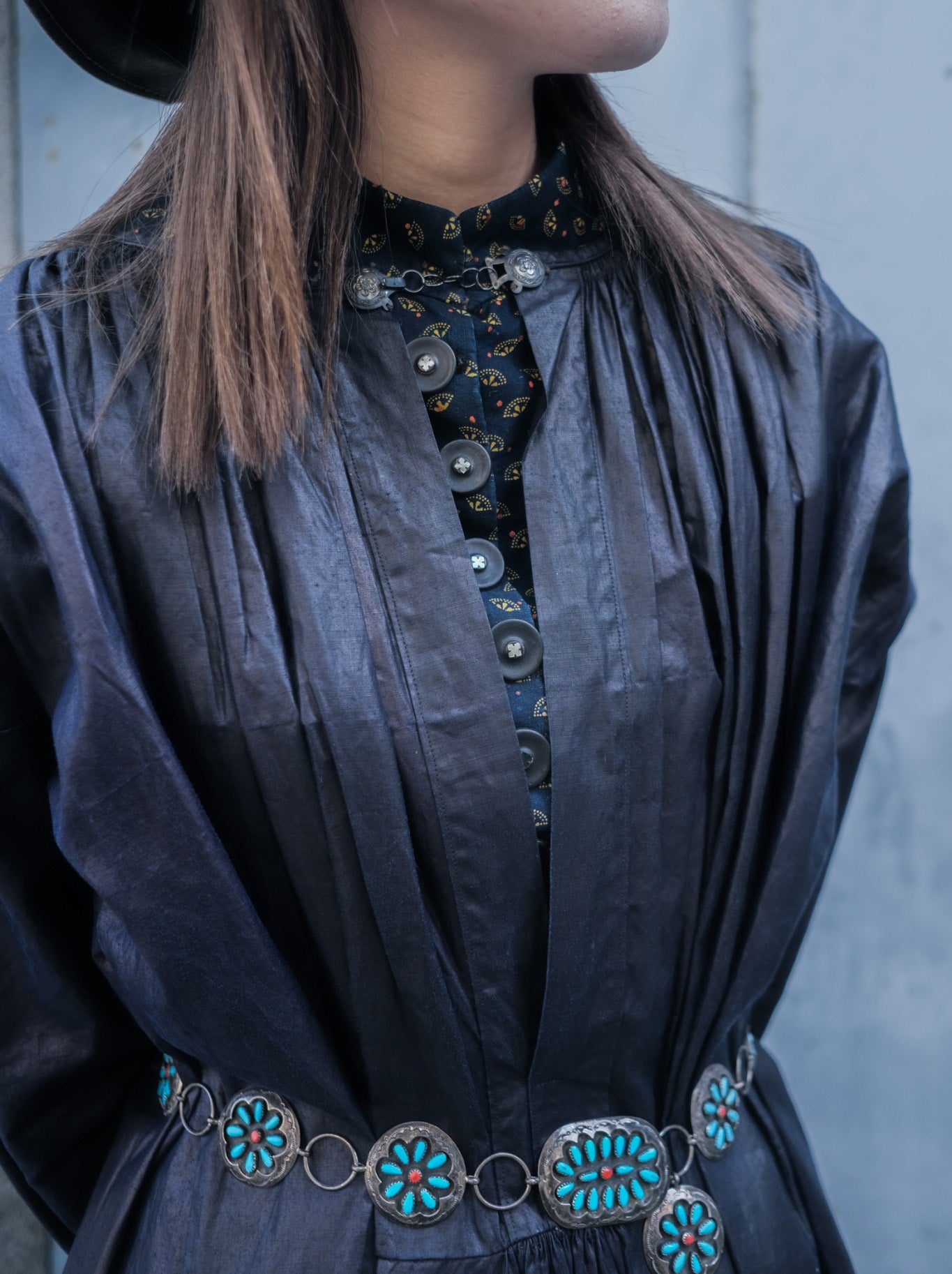 1890-1900’s French Glazed Indigo Linen “ Biaude ” / 法國釉面靛藍亞麻罩衫