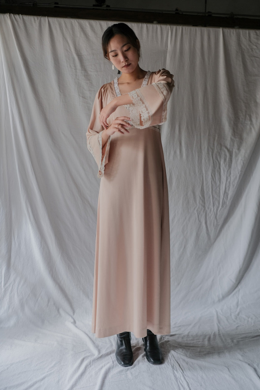1970’s Knit Fabric Empire Waist Flare Sleeve Dress / 針織高腰喇叭袖長裙