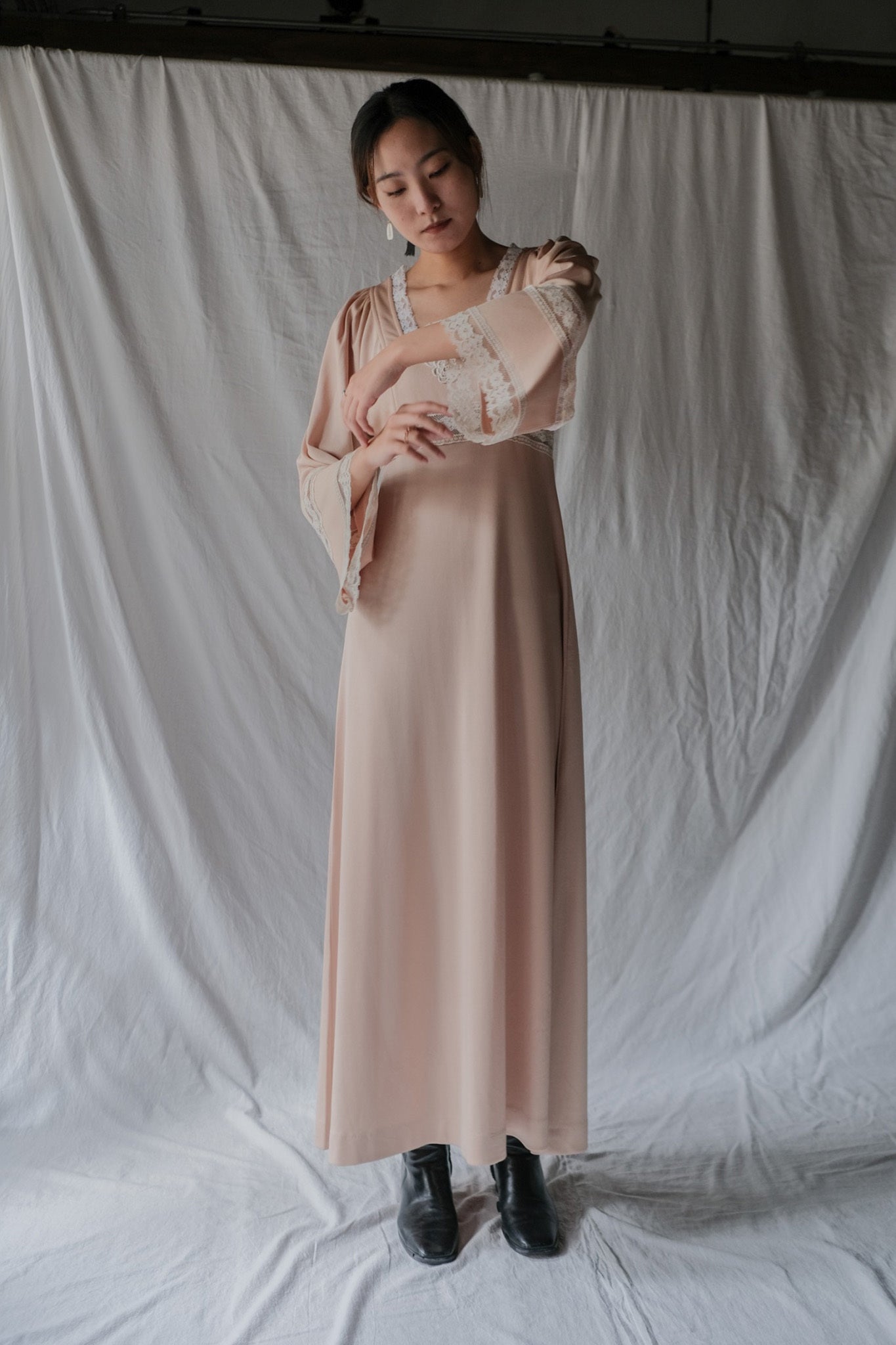 1970’s Knit Fabric Empire Waist Flare Sleeve Dress / 針織高腰喇叭袖長裙