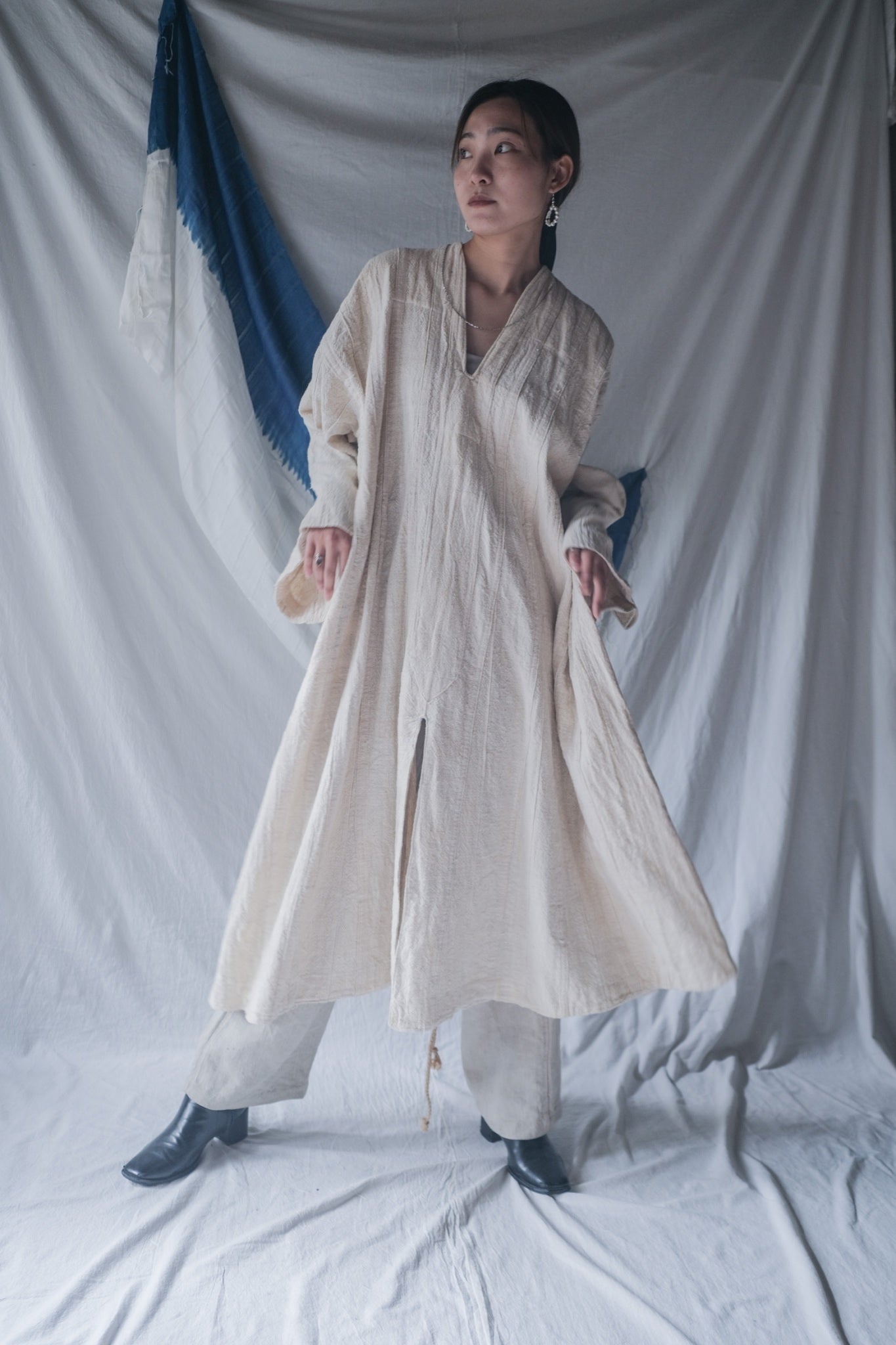 1950-1960's African Sahara Gandoura Hand Woven Raw Cotton / African Sahara Hand Woven Raw Cotton Sweater