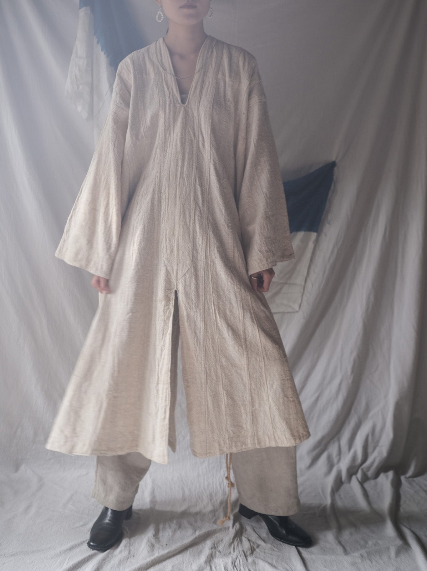 1950-1960's African Sahara Gandoura Hand Woven Raw Cotton / African Sahara Hand Woven Raw Cotton Sweater