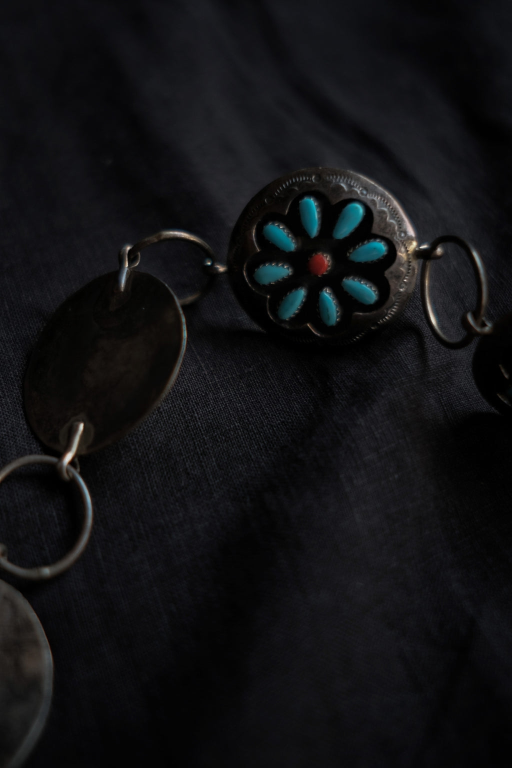 1990's American Native Turquoise and Coral Sterling Silver Concho Chain Belt / 美國原住民綠松石純銀腰鍊
