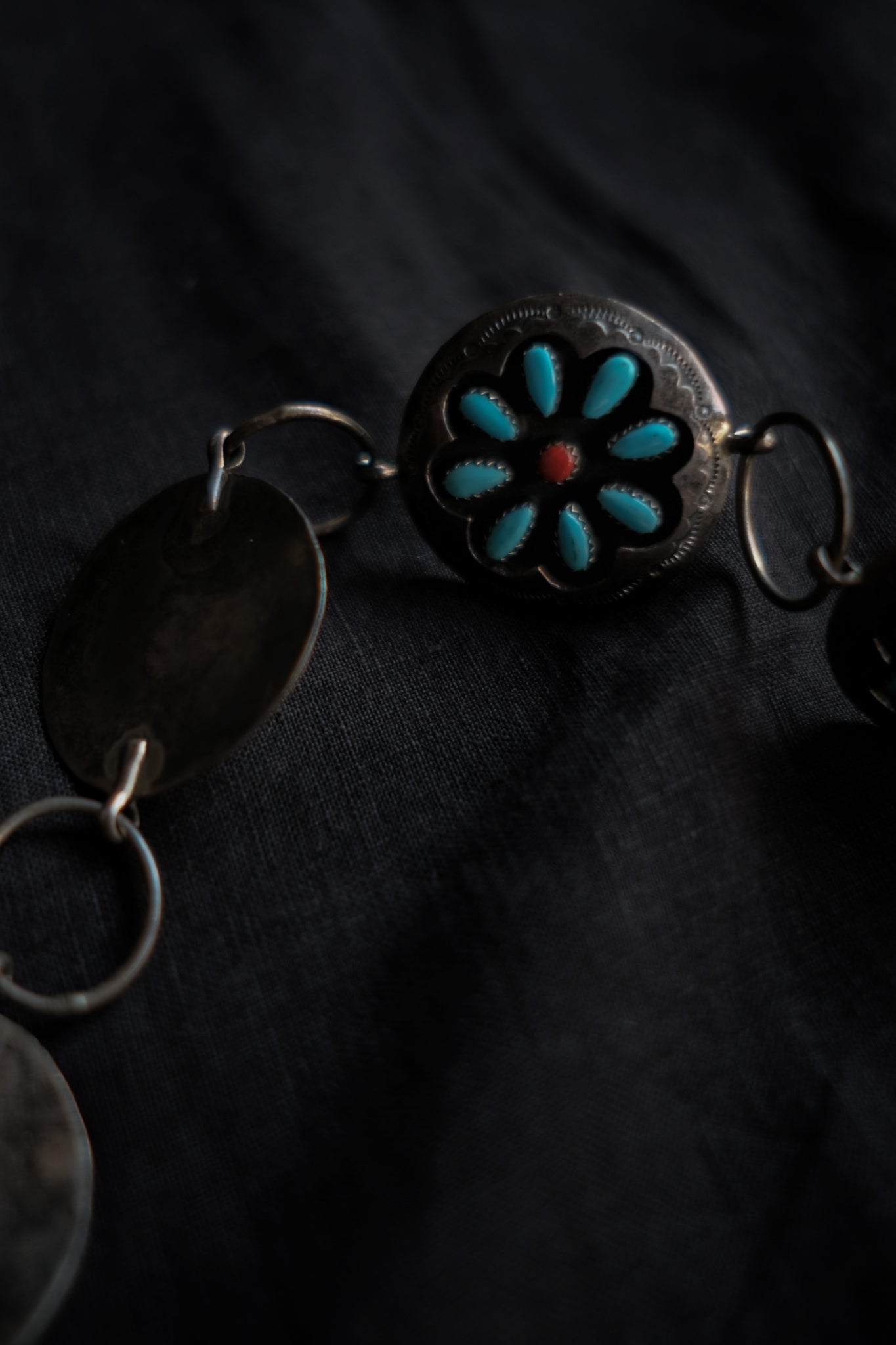 1990's American Native Turquoise and Coral Sterling Silver Concho Chain Belt / 美國原住民綠松石純銀腰鍊