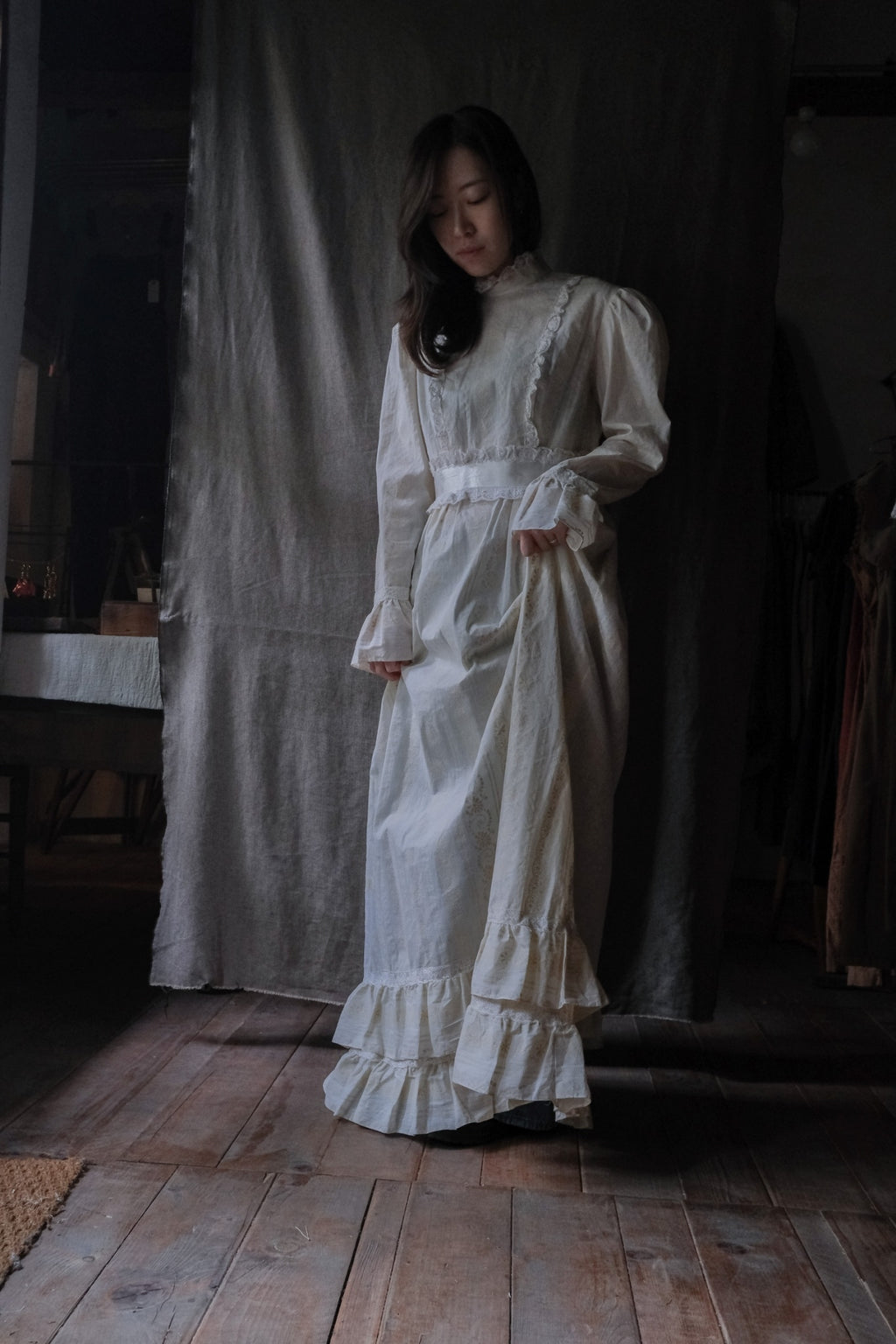 1980's Layered Lace Flocky Print Maxi Dress / 蕾絲植絨印花連身蛋糕裙