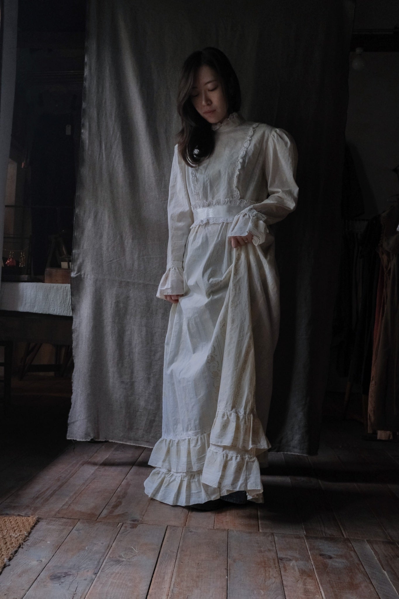 1980's Layered Lace Flocky Print Maxi Dress / 蕾絲植絨印花連身蛋糕裙