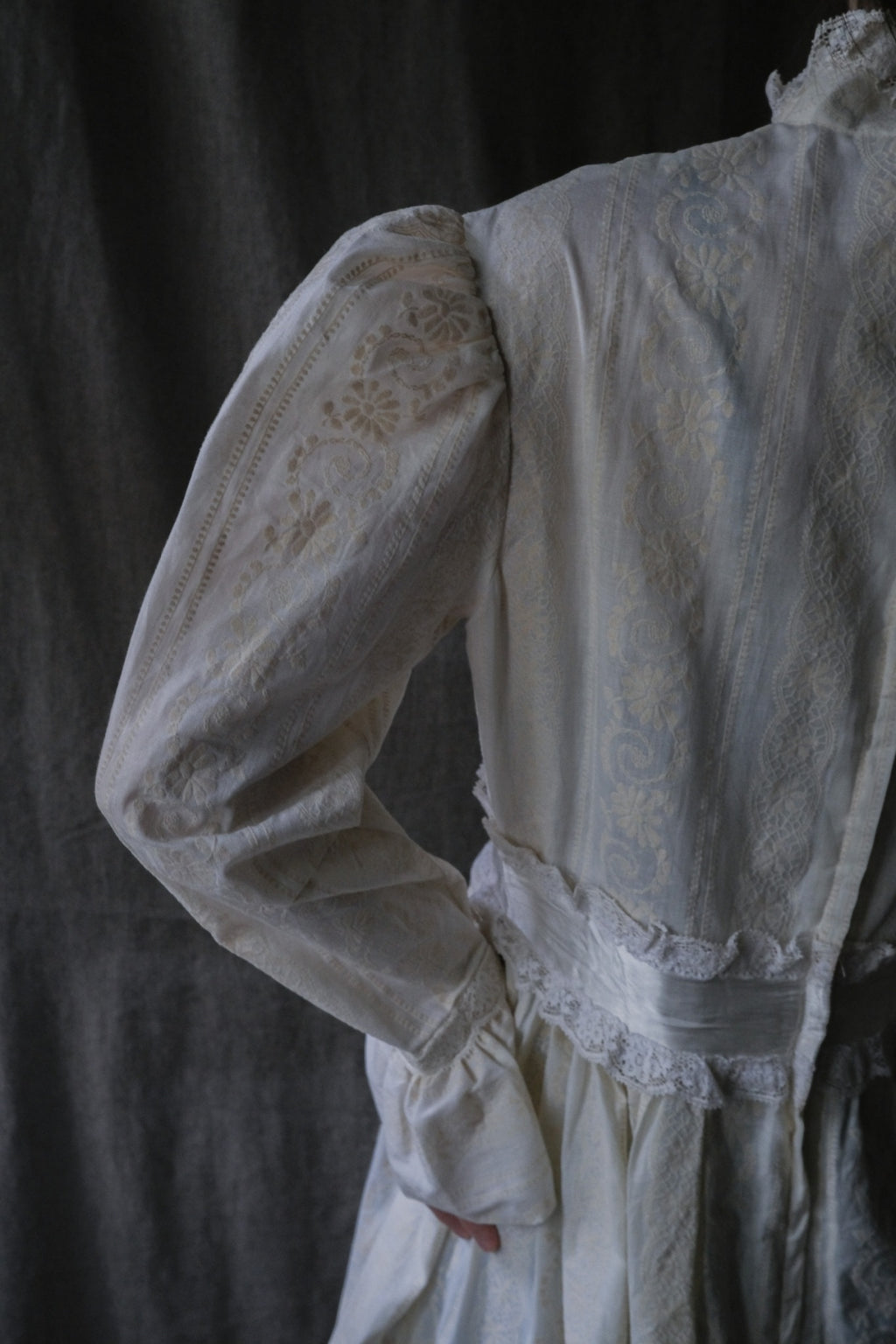 1980's Layered Lace Flocky Print Maxi Dress / 蕾絲植絨印花連身蛋糕裙
