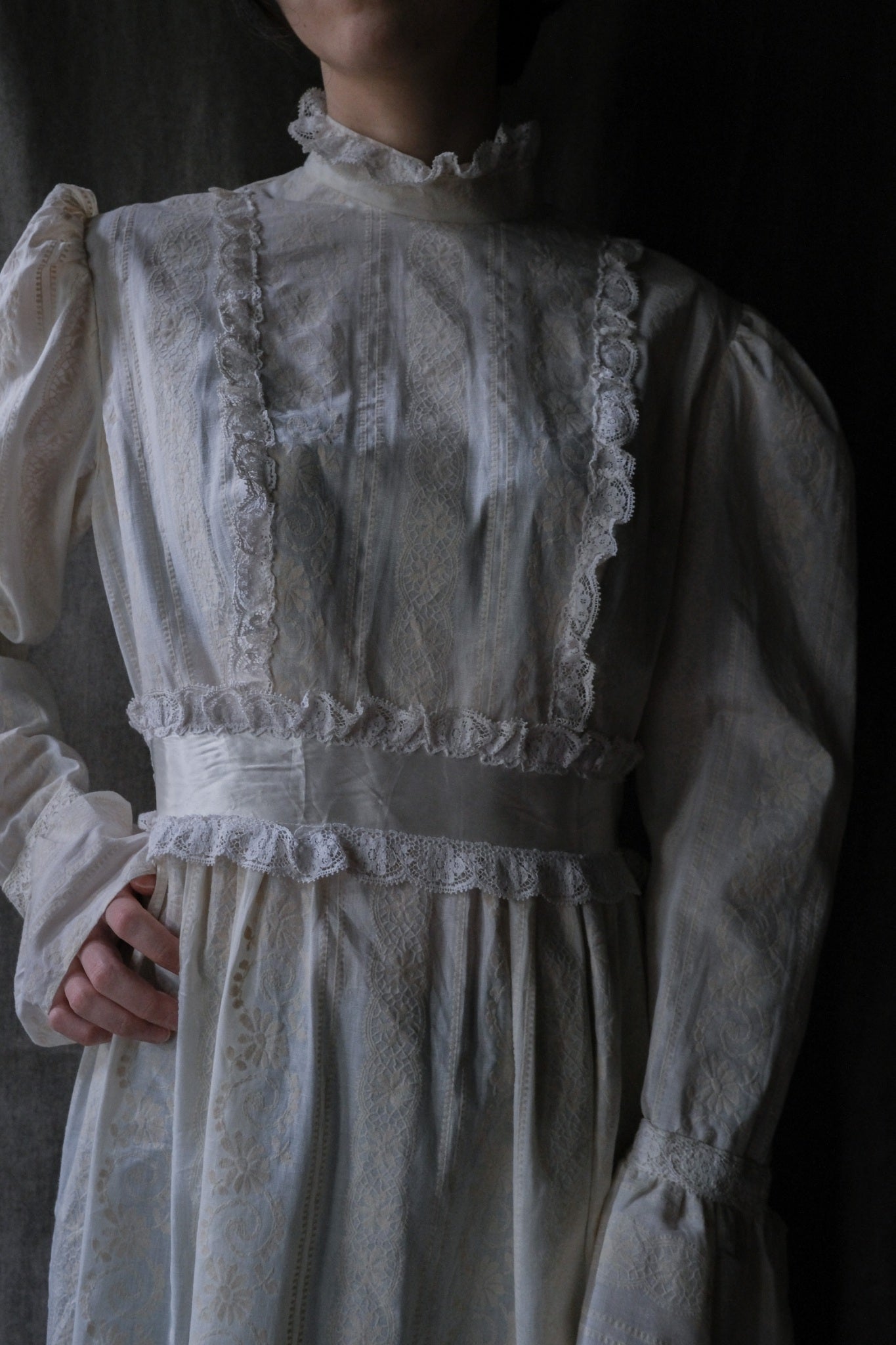1980's Layered Lace Flocky Print Maxi Dress / 蕾絲植絨印花連身蛋糕裙