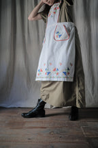 Vintage Portuguese Embroidered Apron / 葡萄牙刺繡圍裙