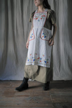 Vintage Portuguese Embroidered Apron / 葡萄牙刺繡圍裙