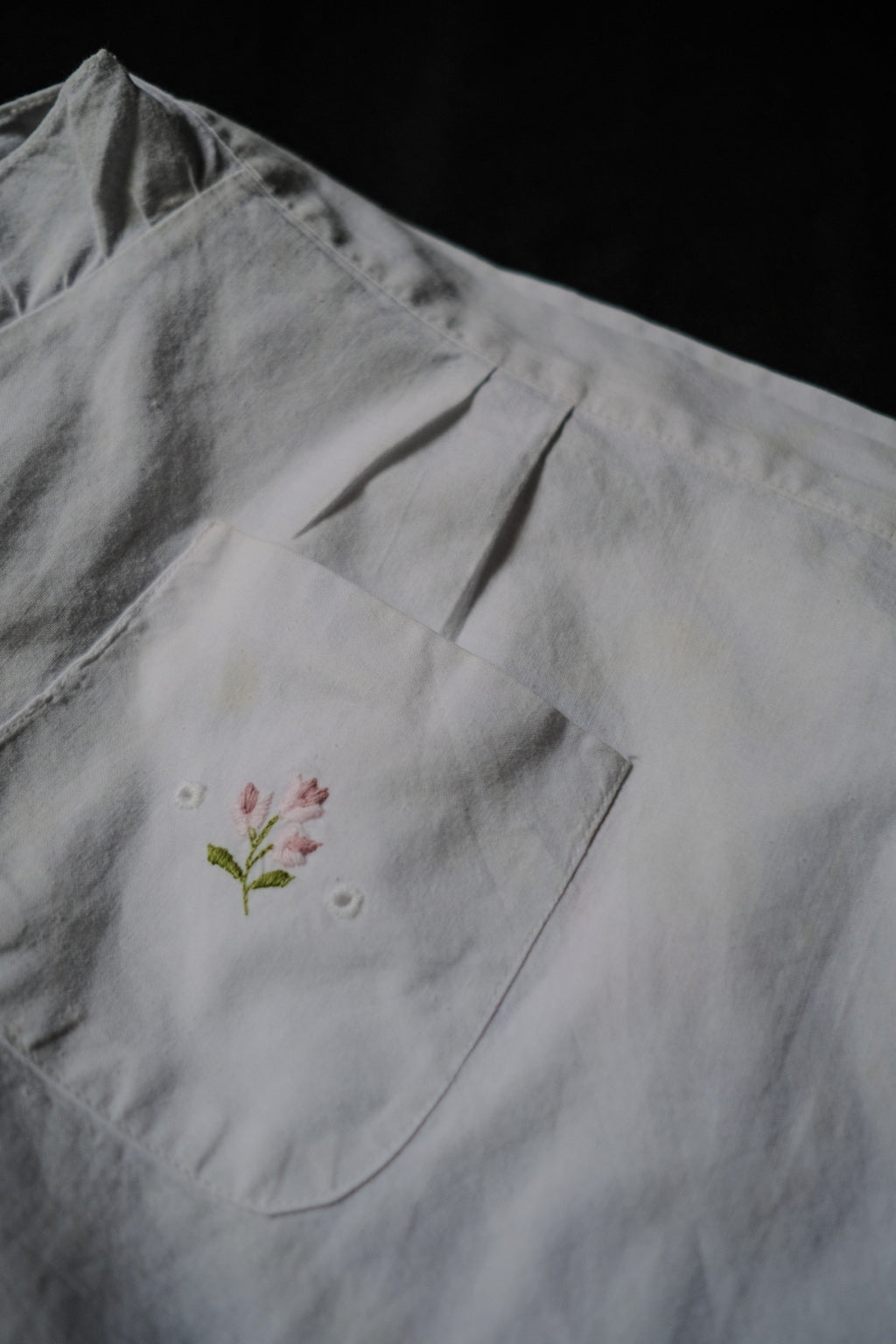 Vintage European Embroidered Apron / 歐洲刺繡圍裙