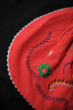 Vintage Portuguese Embroidered Apron / 葡萄牙刺繡圍裙