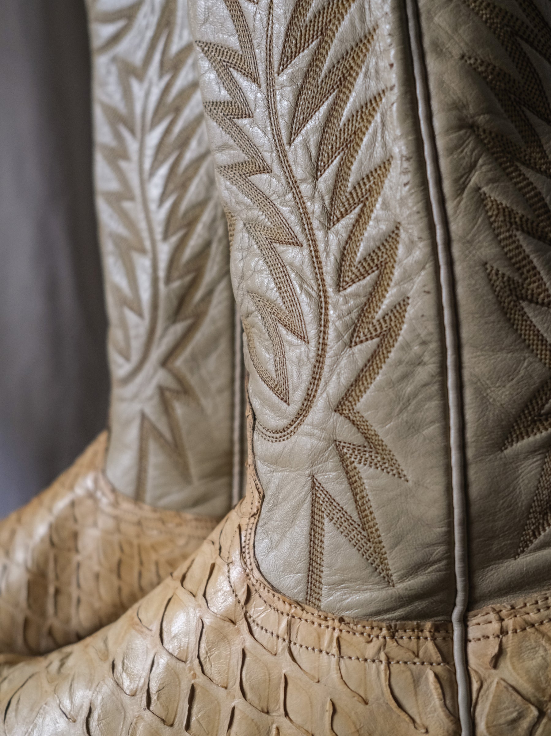 NOCONA Snakeskin Cream Yellow Cowboy Boots 蛇皮復古奶油黃刺繡西部靴