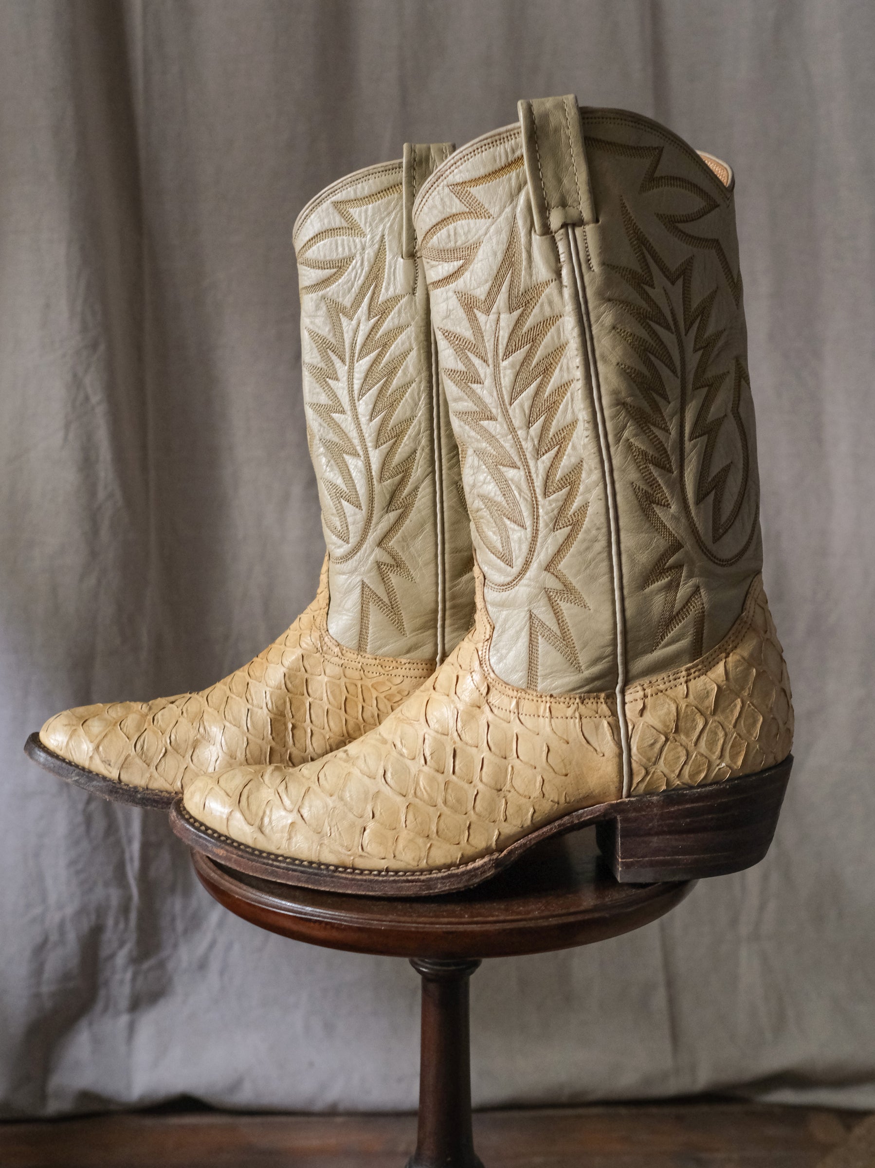 NOCONA Snakeskin Cream Yellow Cowboy Boots 蛇皮復古奶油黃刺繡西部靴