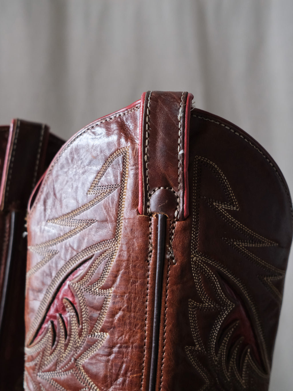 CODE WEST Black, Reddish Brown Two Tone Cowboy Boots 黑與紅棕雙色調西部靴