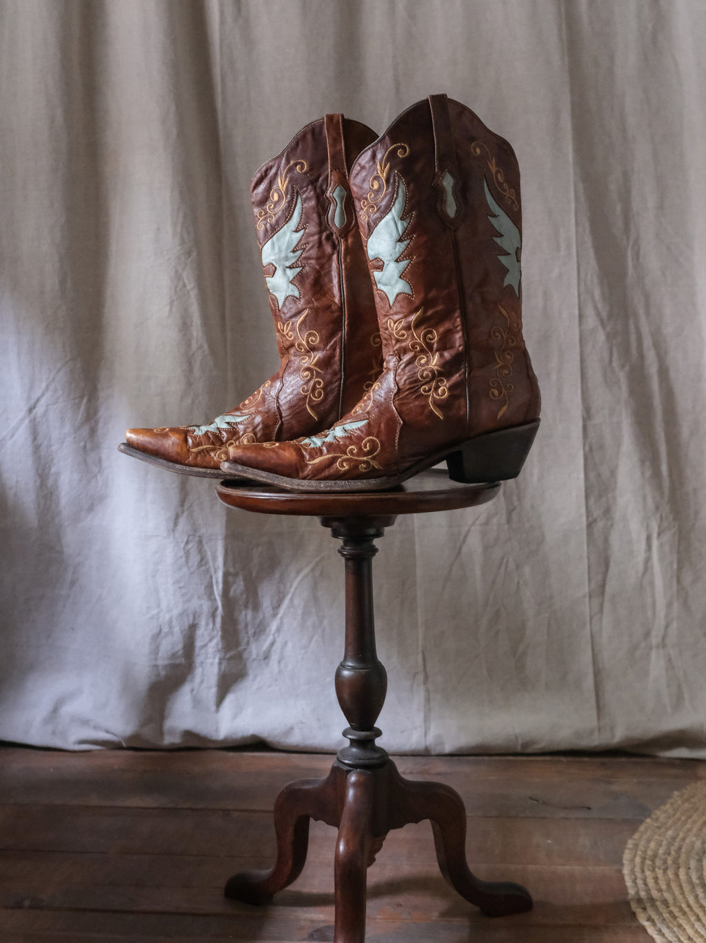 JNV Turquoise Cross Wing Cowboy Boots 綠松拼色十字架翅膀雕花西部靴