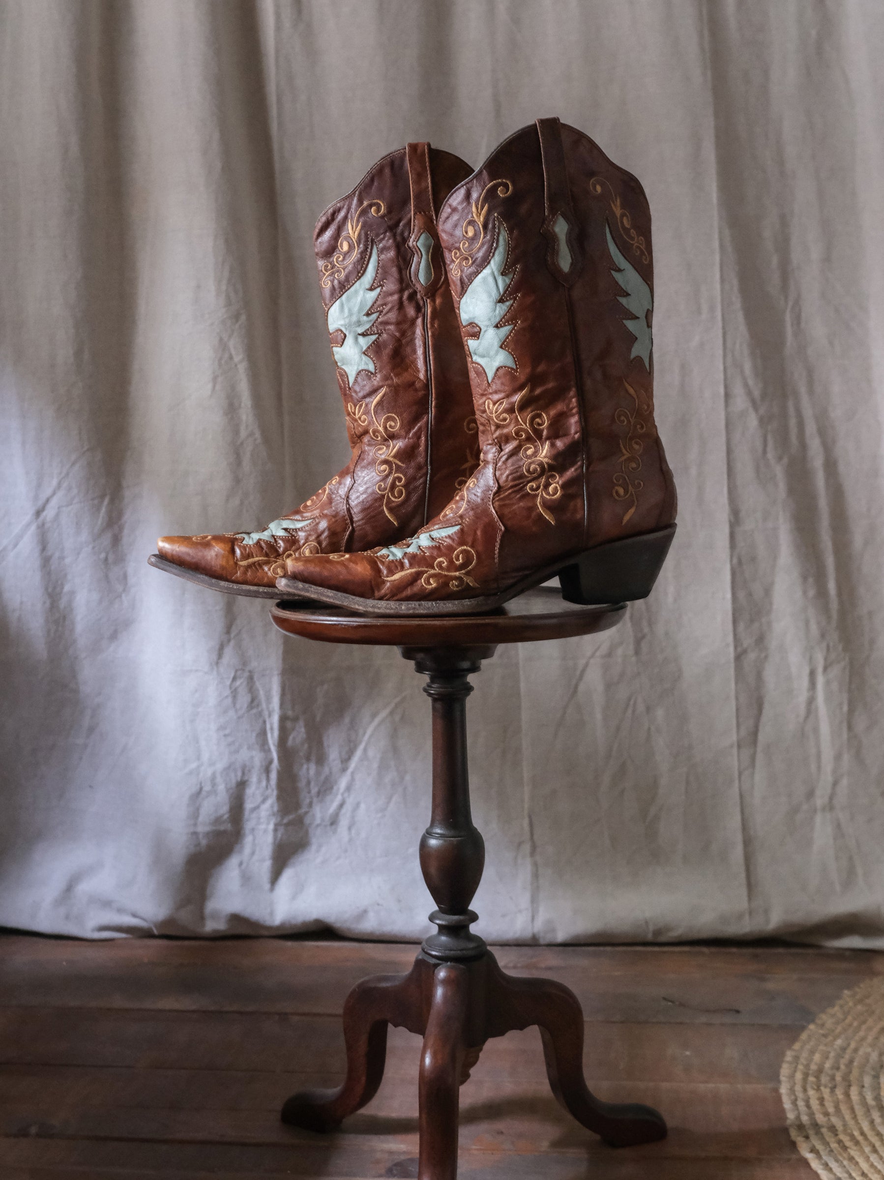 JNV Turquoise Cross Wing Cowboy Boots 綠松拼色十字架翅膀雕花西部靴