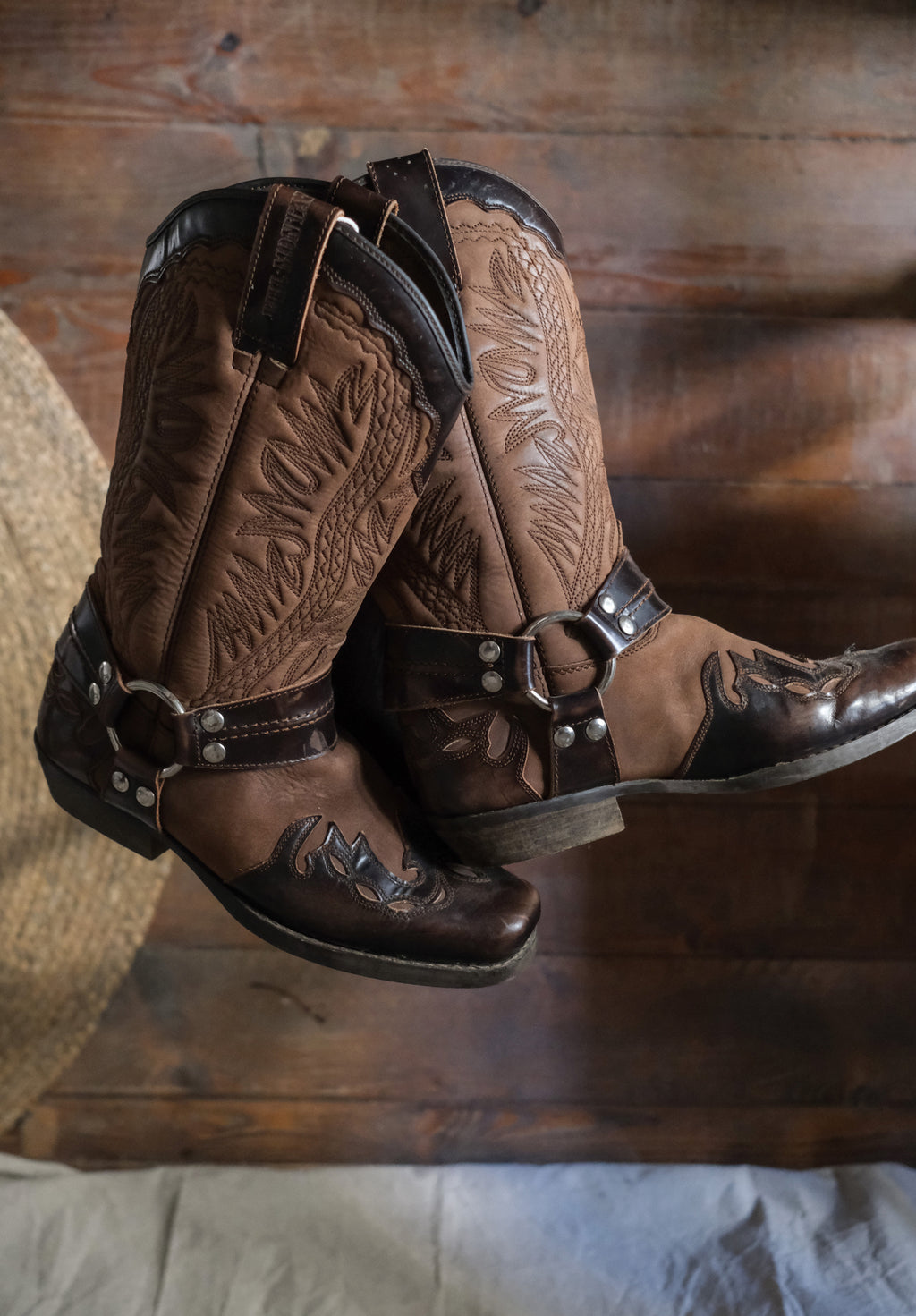 BILL MONTANA Square Toe Harness Two Tone Cowboy Motorcycle Boots 雙皮革雕花繫帶西部機車靴