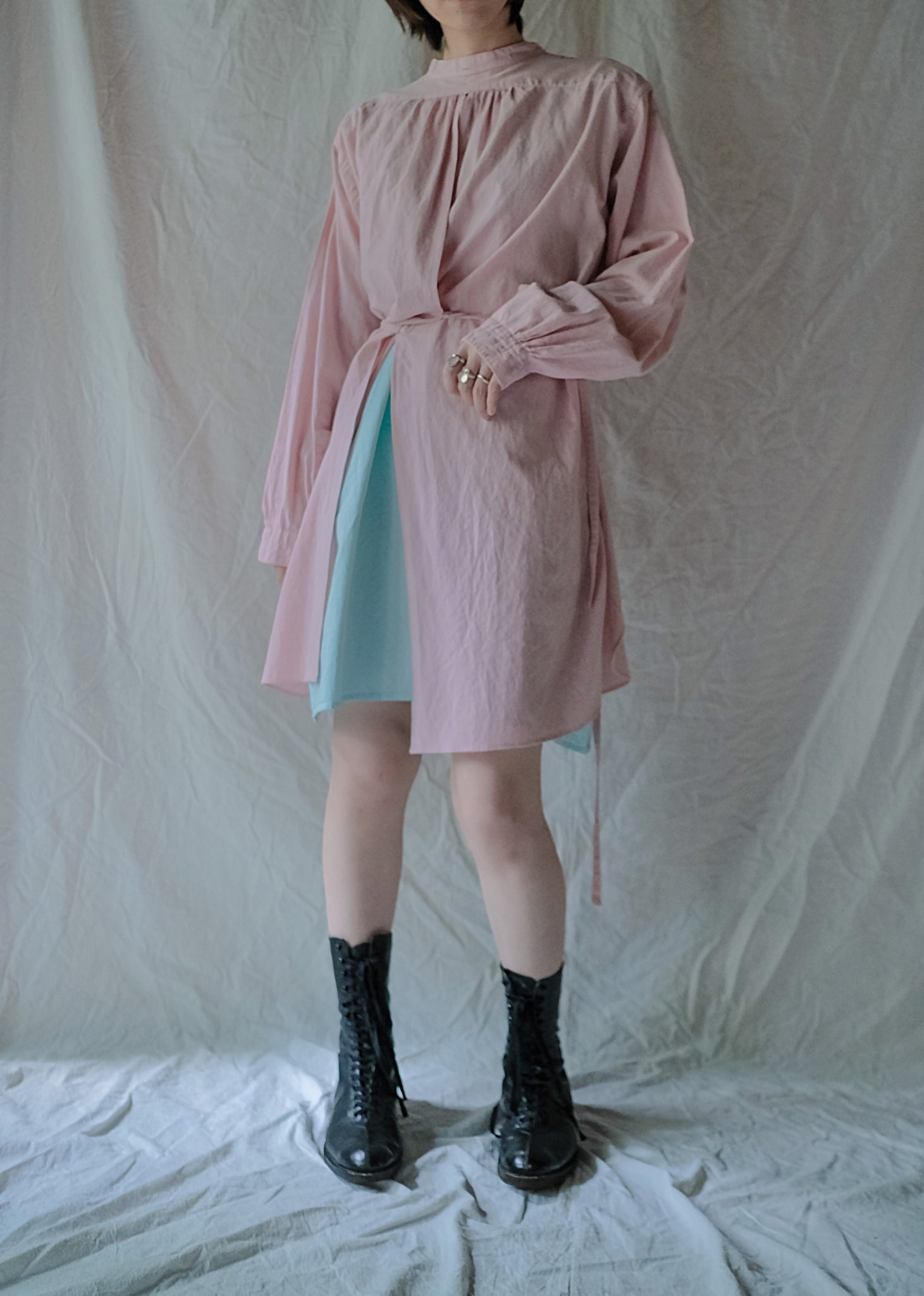 1930-1940’s Vintage European / France Open-Back Drawstring Dress Shirt / 霞色粉歐洲露背綁繩禮服襯衫