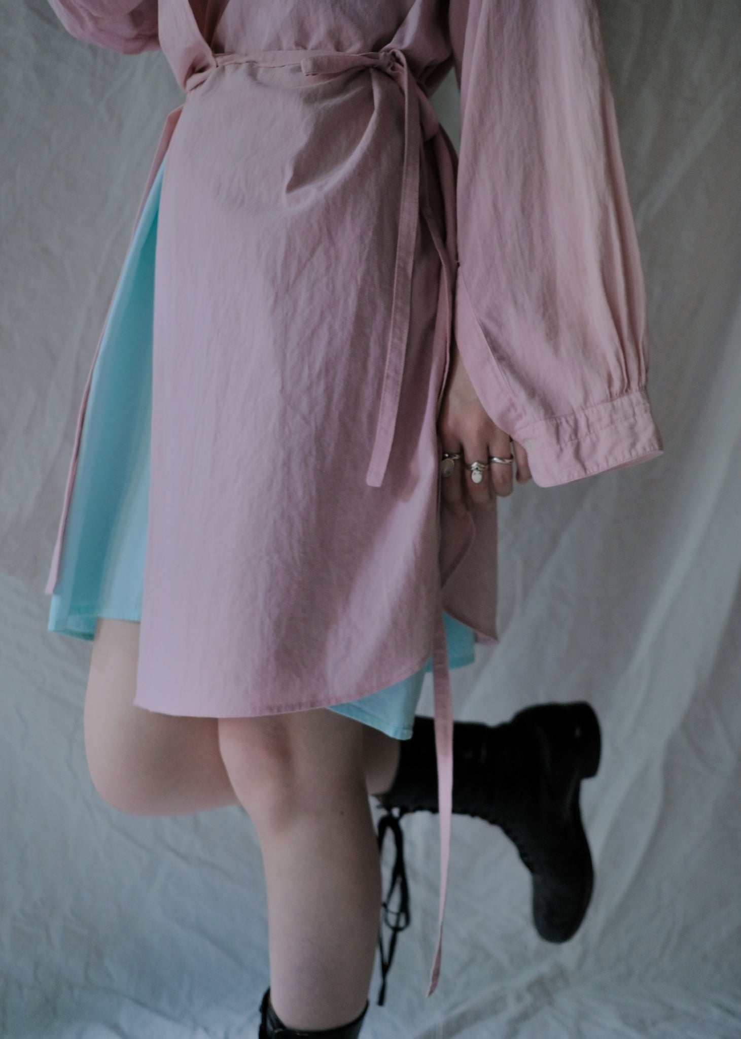 1930-1940’s Vintage European / France Open-Back Drawstring Dress Shirt / 霞色粉歐洲露背綁繩禮服襯衫