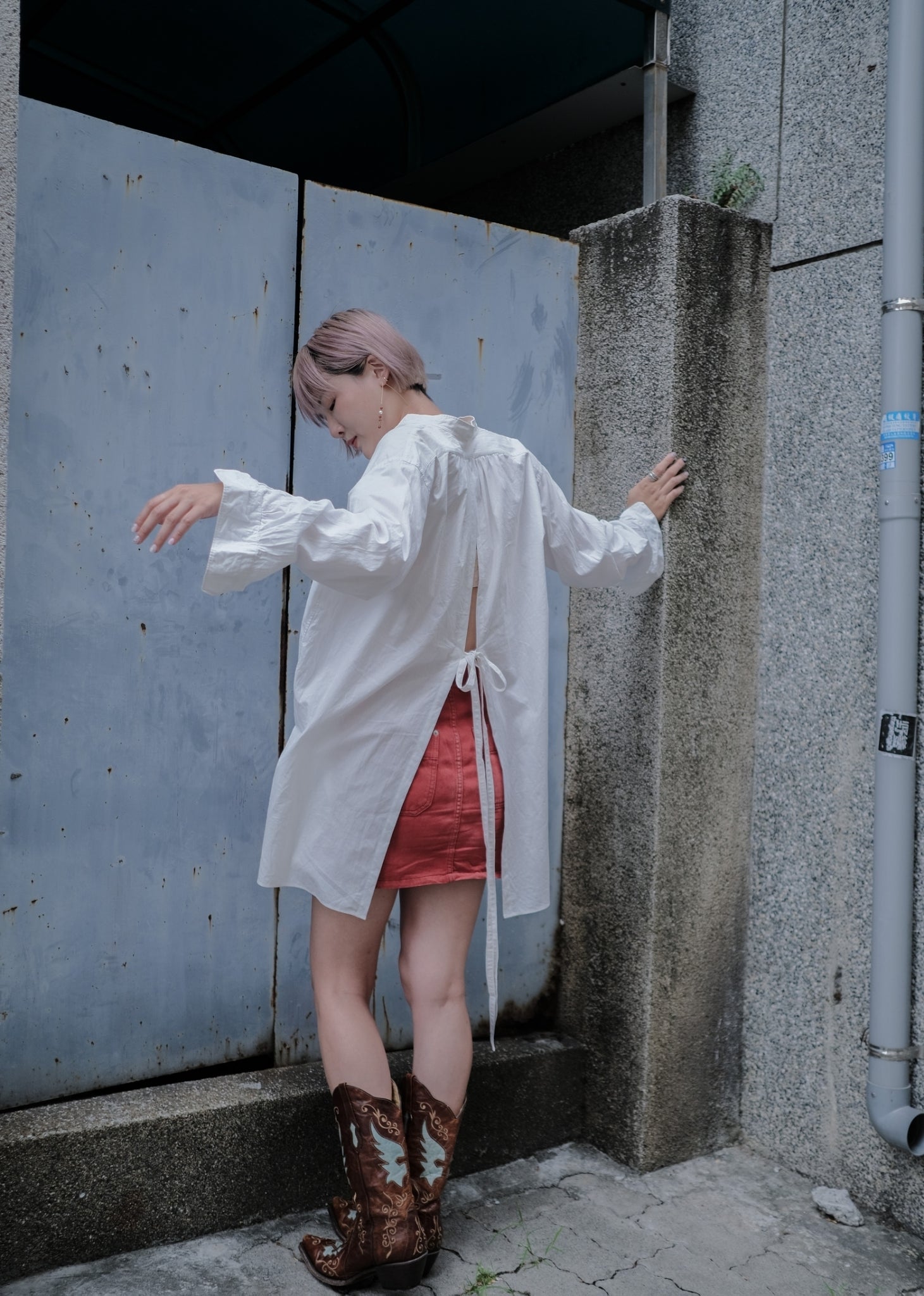 1930-1940’s Vintage European / France Open-Back Drawstring Dress Shirt  / 歐洲露背綁繩禮服襯衫